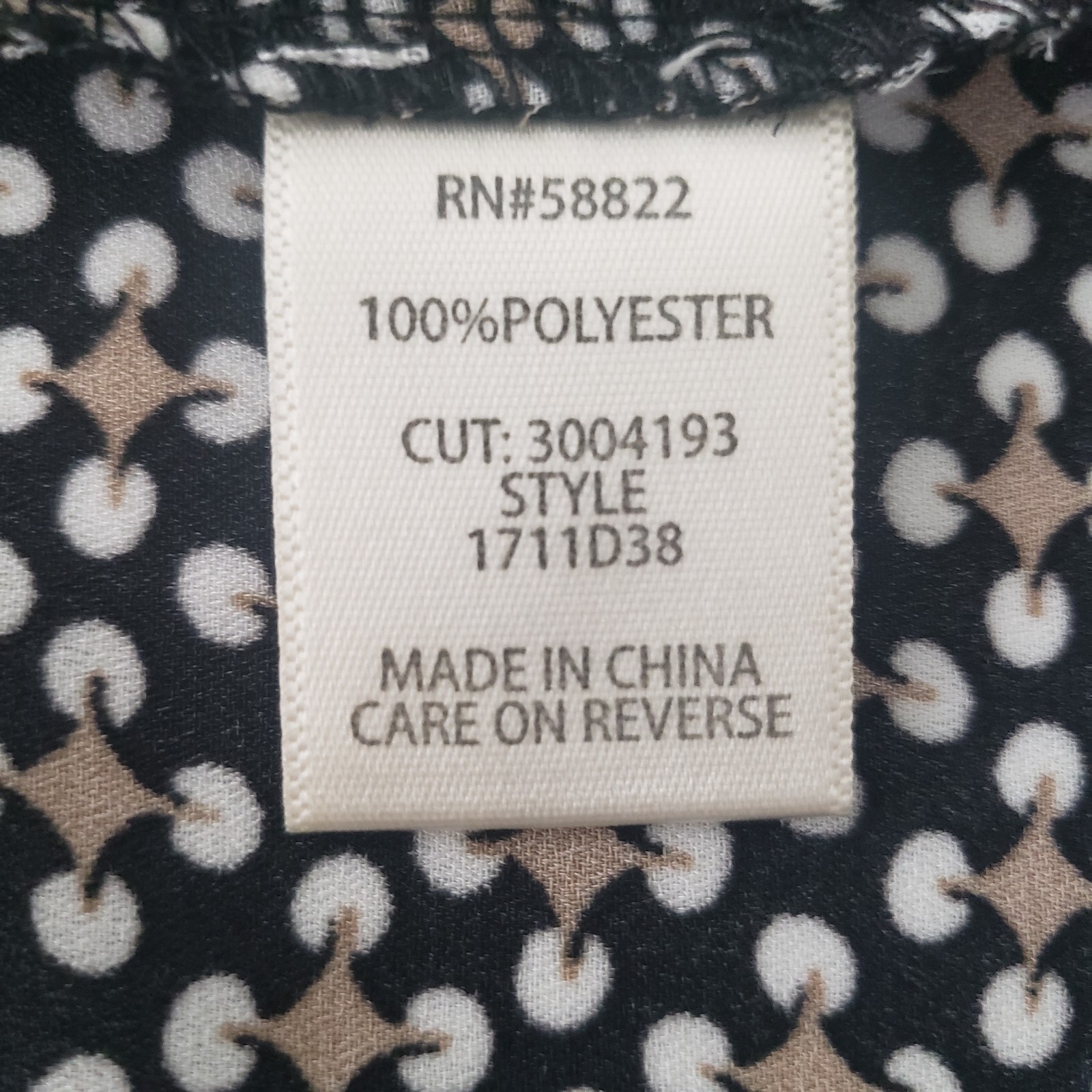 Max Studio Womens Large Long Sleeve Wrap V-Neck Black White Blouse Shirred Cuffs