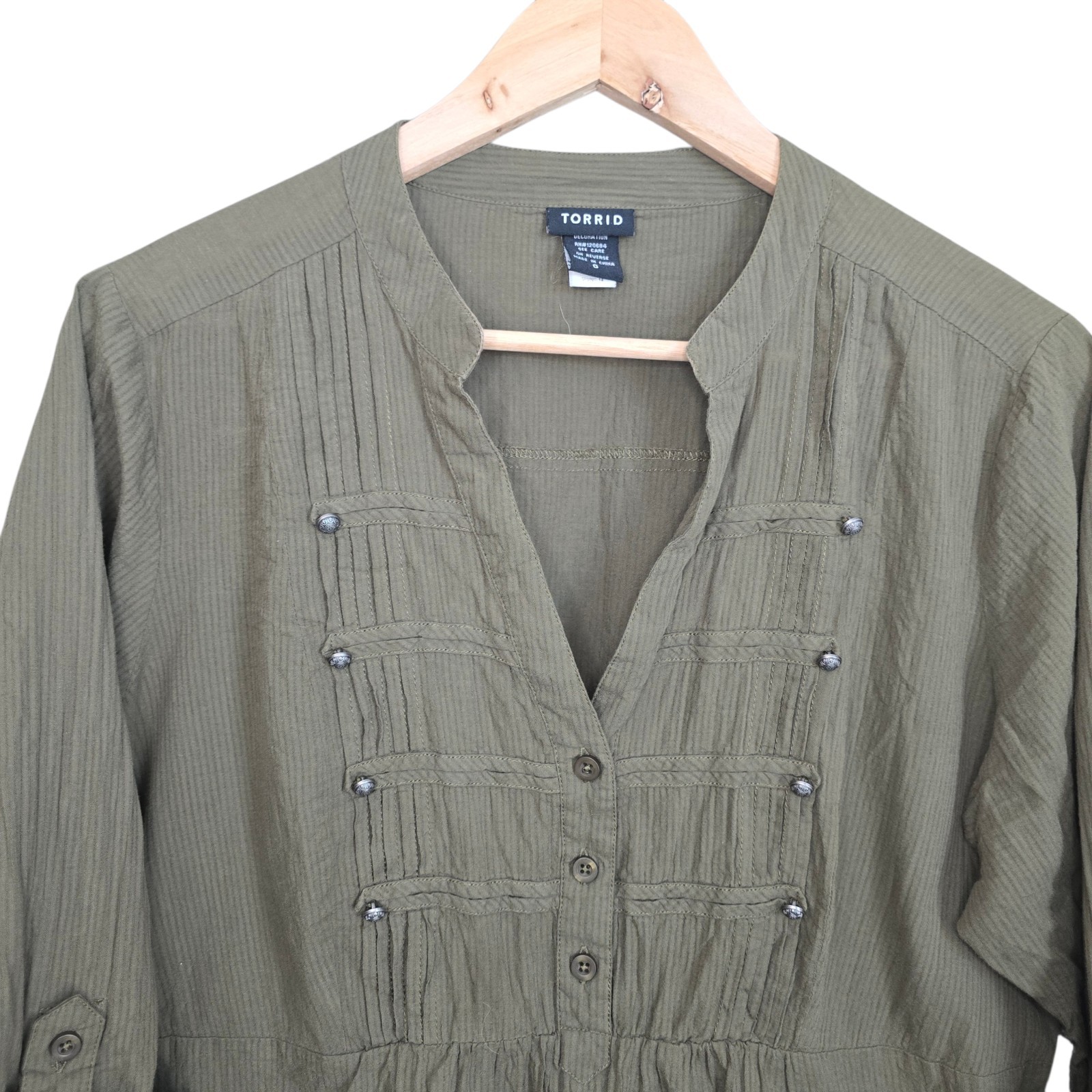 Torrid Top Womens 0 US Large Green Popover Blouse Roll Tab Sleeve Casual Cotton