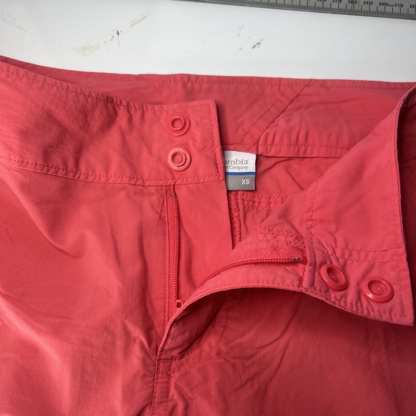Columbia PFG Sz XS Suncast Capri Pants Nylon Omni Shade Coral Outdoor