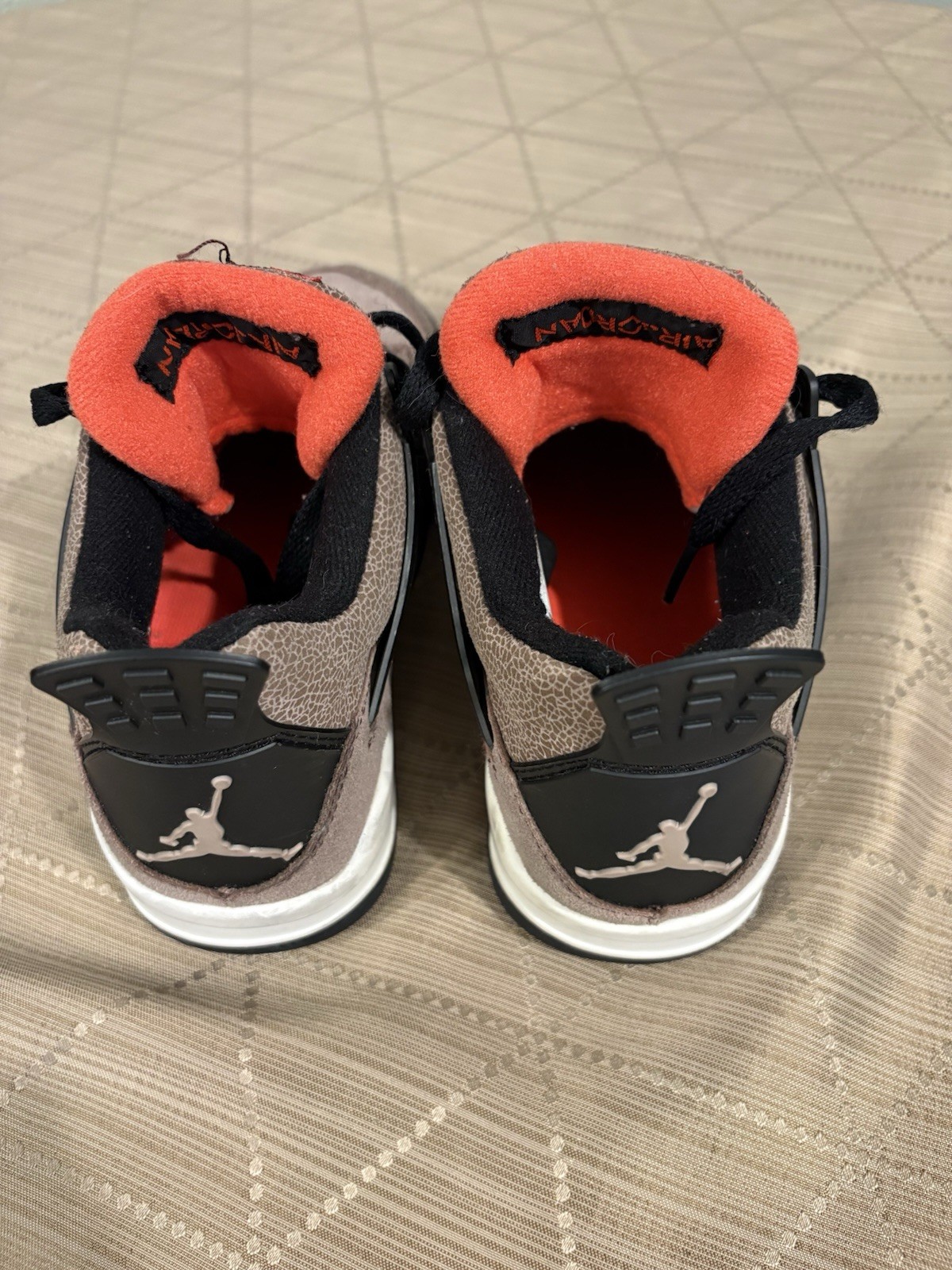Jordan 4 Kids Taupe Haze Size 5.5