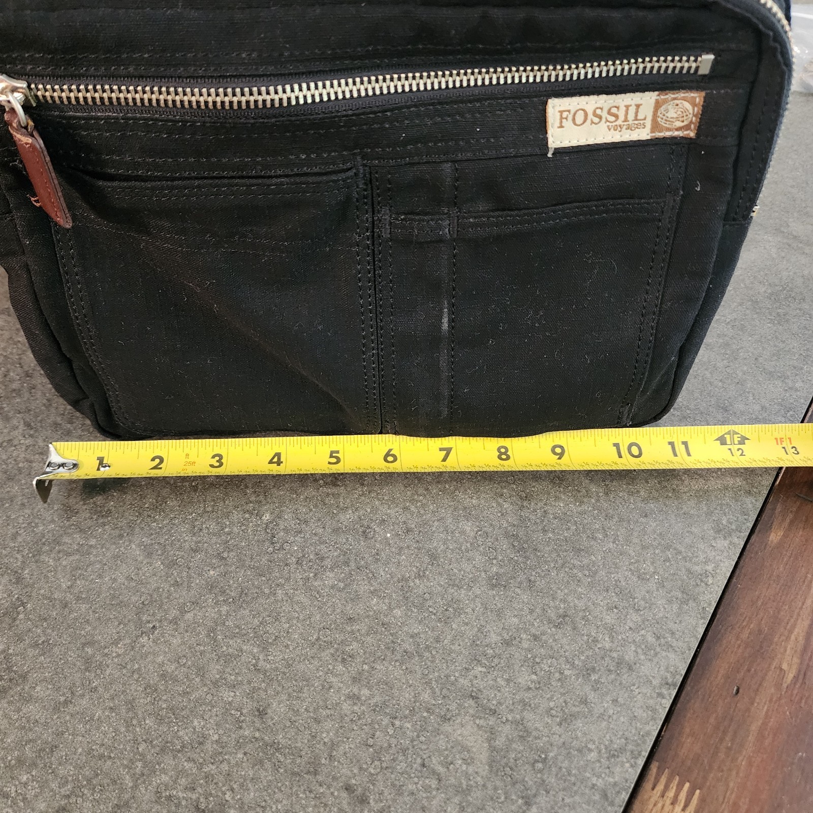 Fossil Voyages Black Crossbody Or Shoulder Purse. Pockets Inside.