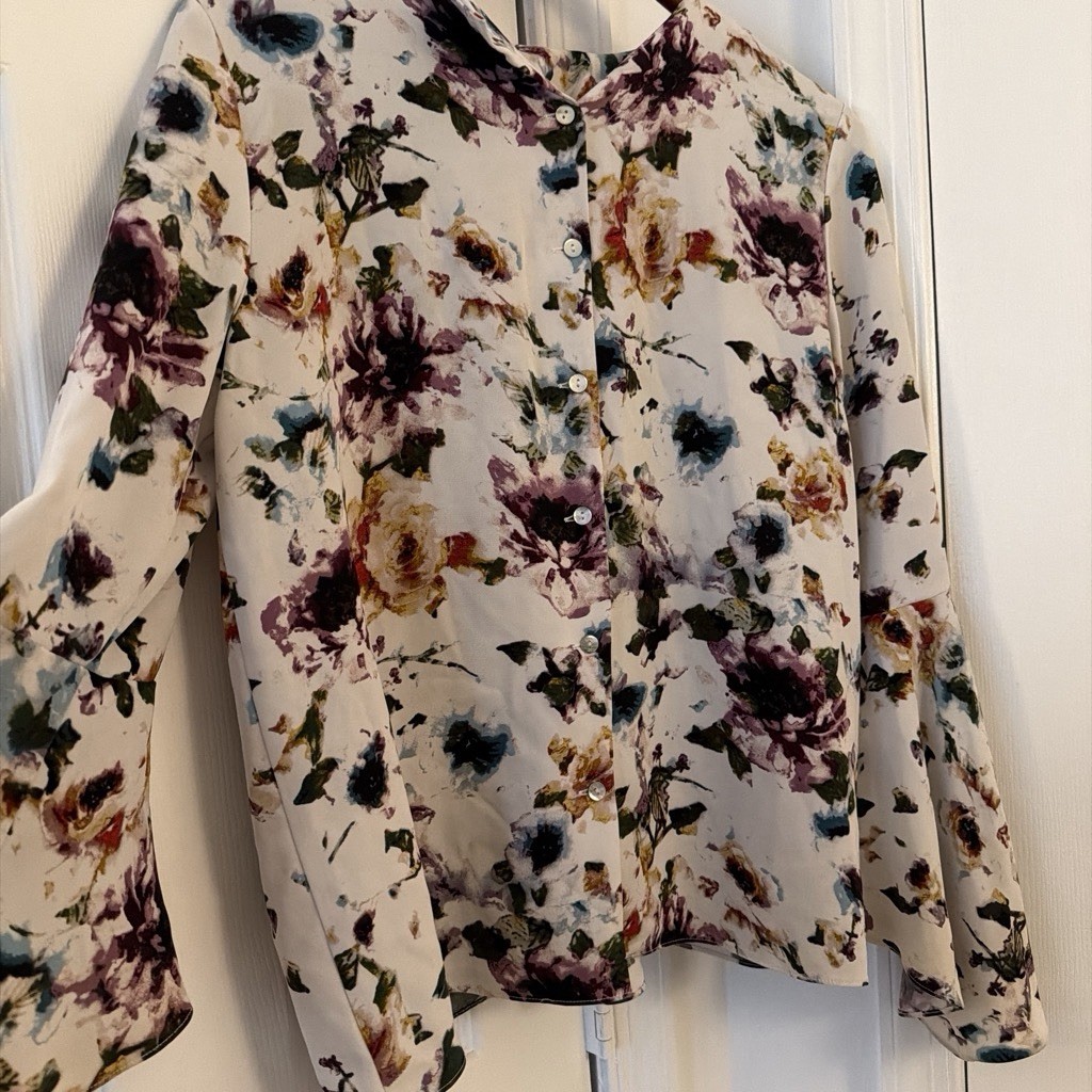 Women’s White/Multicolor Floral Button-Up Long Sleeve Bell Sleeve Blouse M