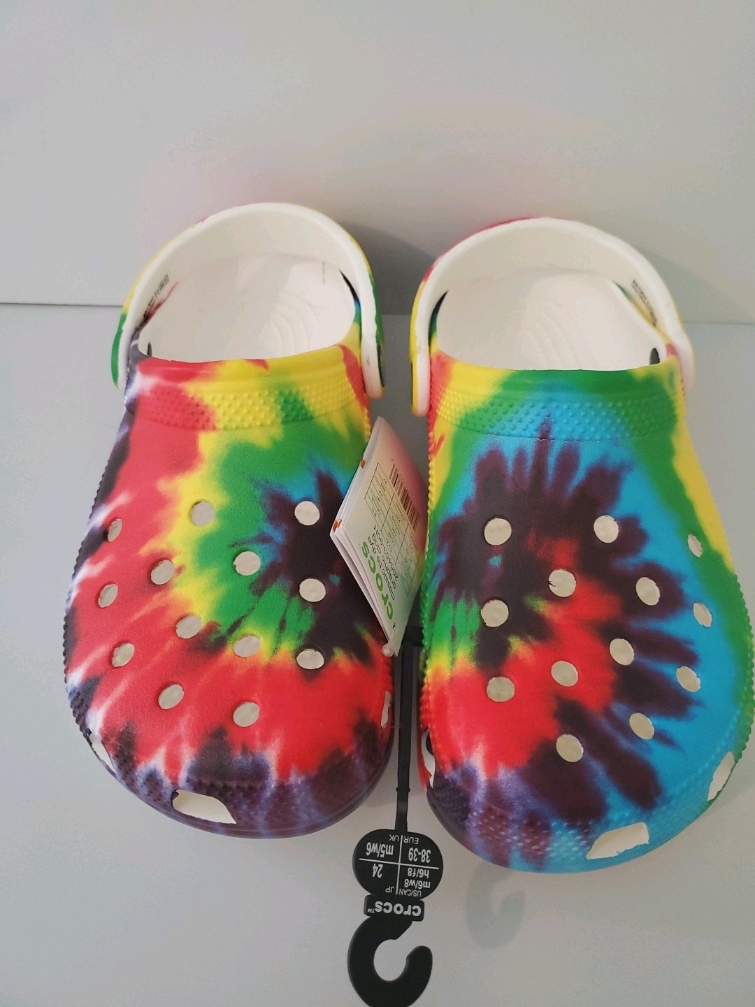 Crocs Unisex Classic Tie Dye Graphic Clog With White Inside US M7/ W8 EU 38-39 N