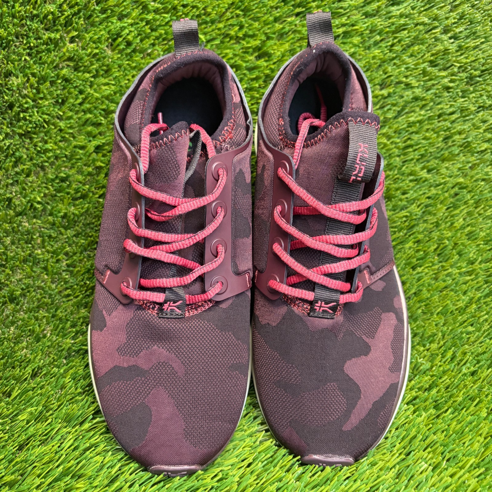Kuru Atom Camo Wine Burgundy Womens Size 8.5D Athletic Running Shoes Sneakers