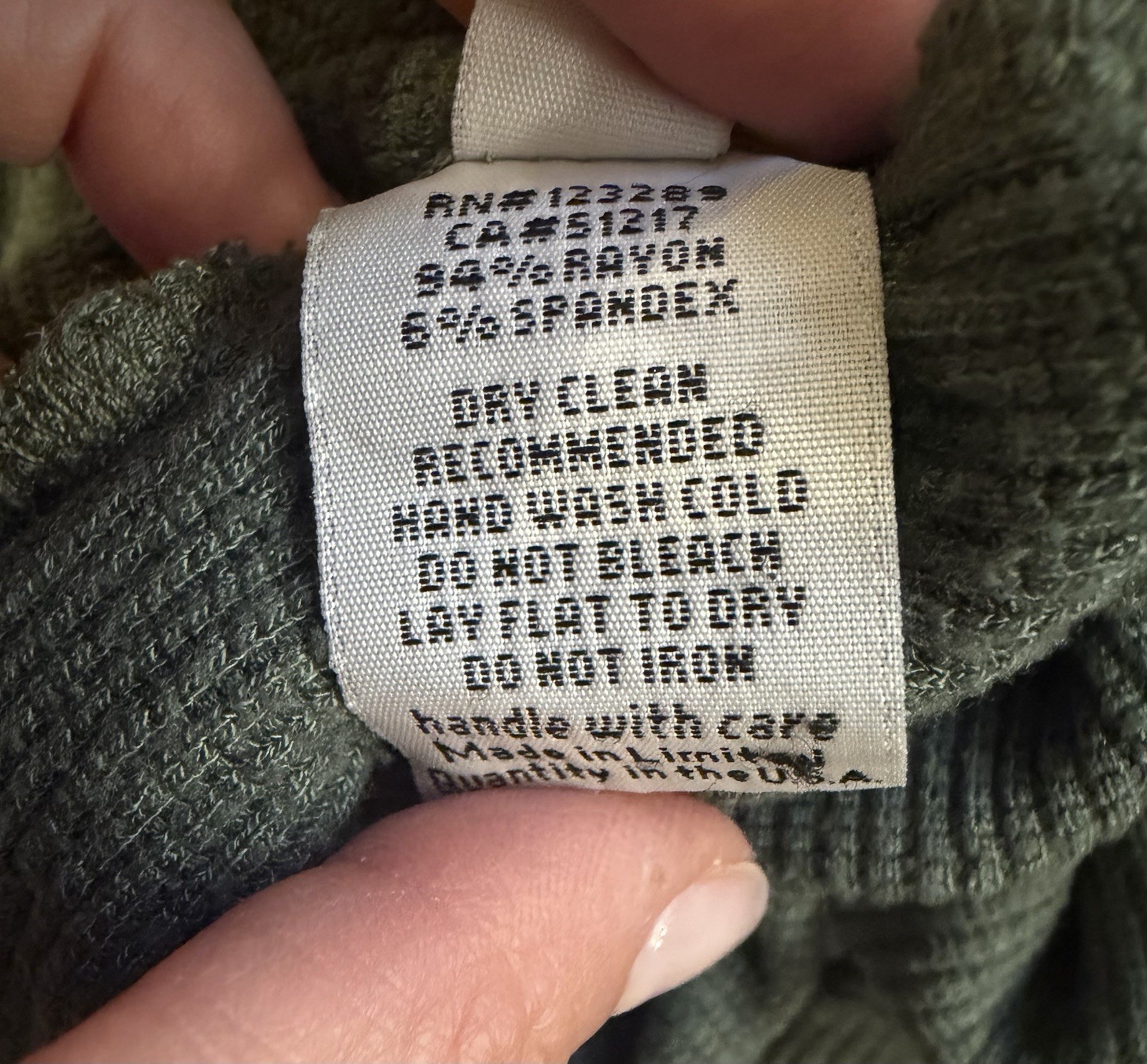 Lauren Moshi Olive Green MCKINLEY PEACE LOVE SPRAY Size L
