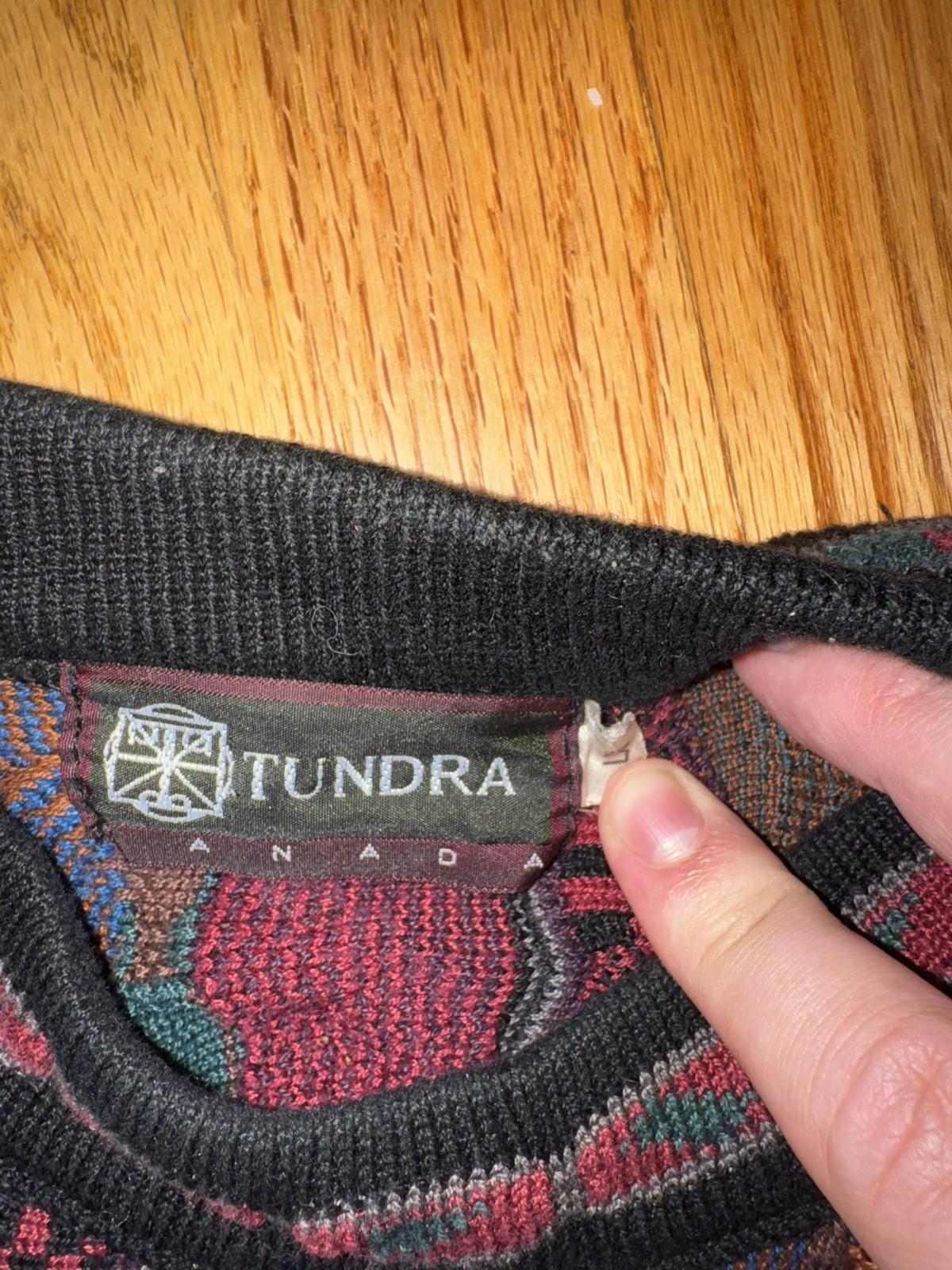 Vintage Tundra Canada Vintage 3D Knit Sweater Allover Pattern large like coogie