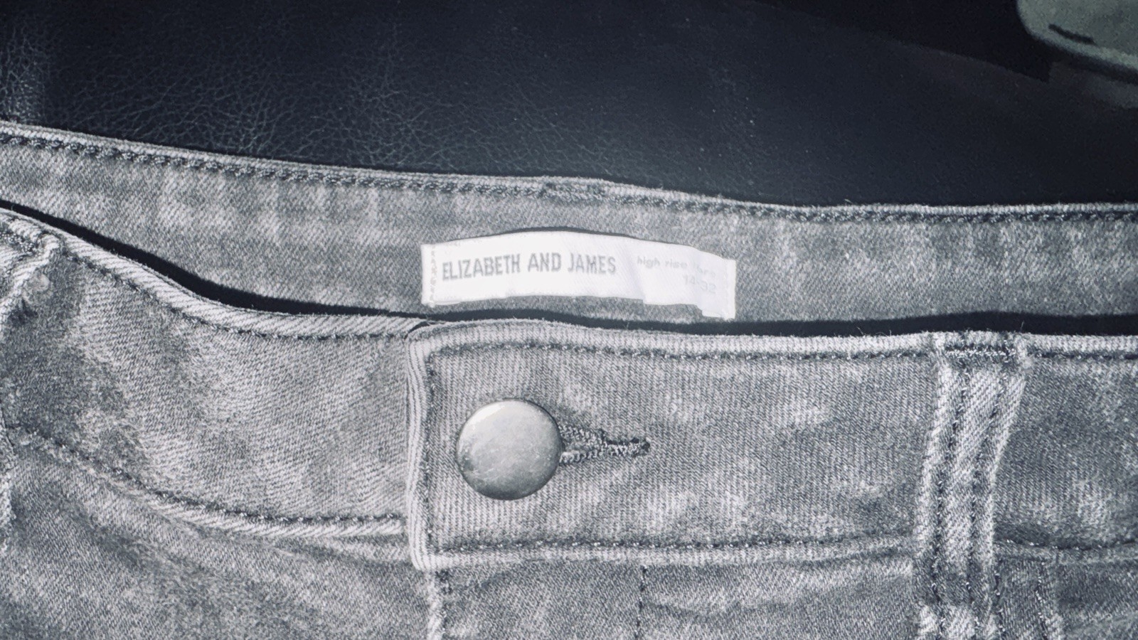 Elizabeth and James High Rise Gray Denim Cut Off Shorts 5-Pocket Size 14-32