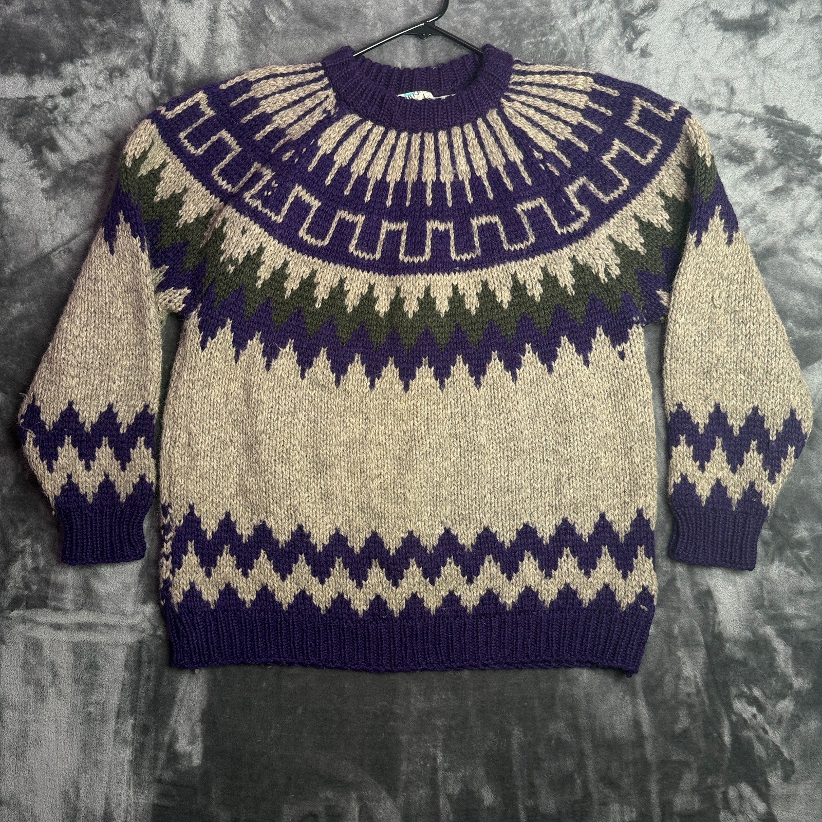 Vintage Green Knit Wear Fair Isle Nortic Long Sleeve Pullover Sweater Size Large