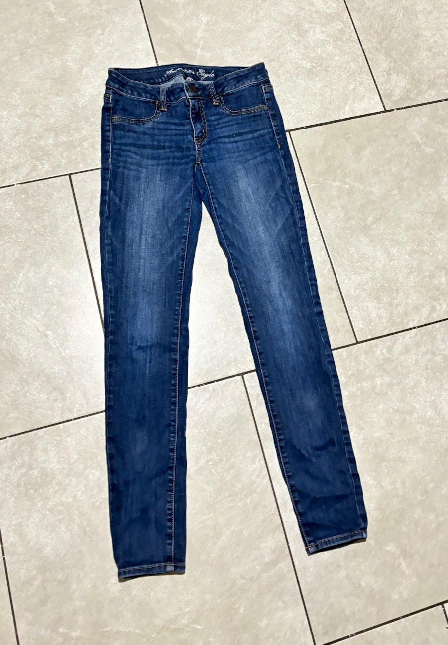 American Eagle Women’s Jegging Jeans Size 6 Dark Wash Blue Stretch Low Rise