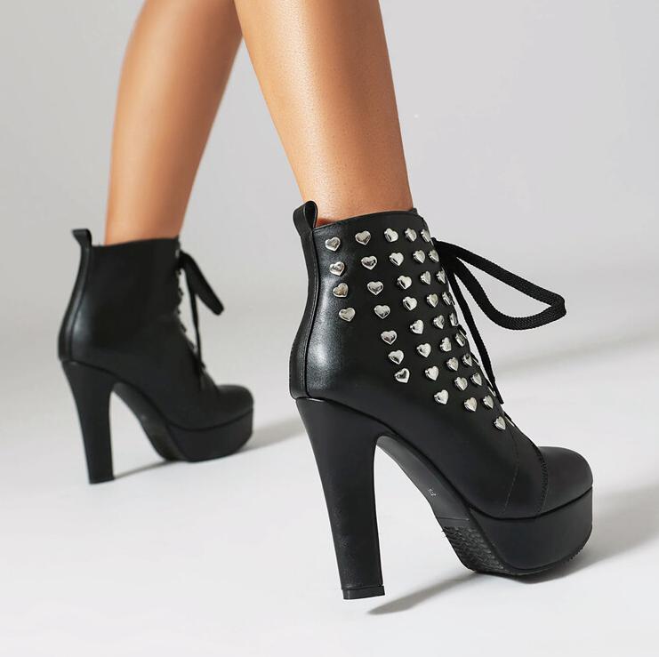 Rivets Women’s Faux Leather Ankle Boot Studded Lace Up Round Toe Chunky Heels
