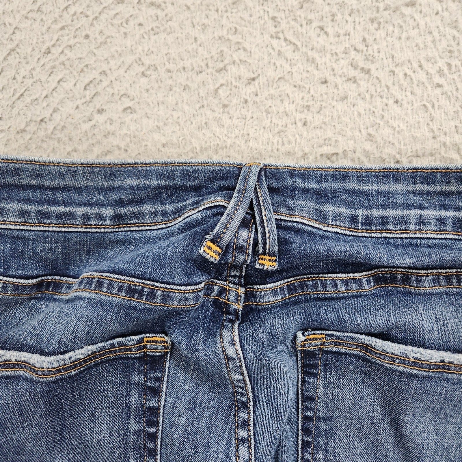 Good American Jeans Womens Size 10/30 Blue Denim Straight Stripes Raw Frayed Hem