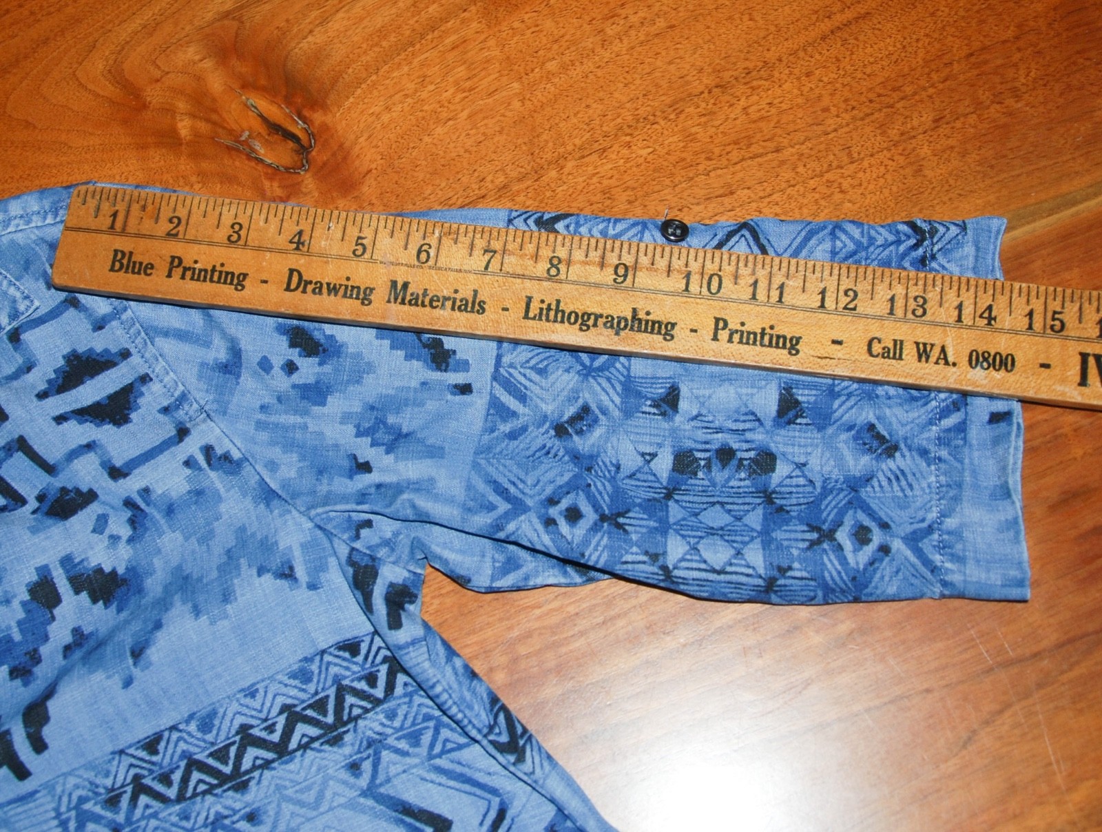 Soft Surroundings Small Fit Blue Aztec Southwestern Tunic Top Roll Tab Sleeve