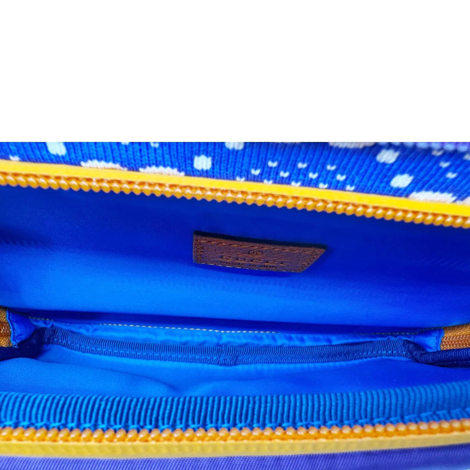 Authentic Gucci GG Jersey Nylon Rubber Waist Shoulder Belt Bag 752102 $1200