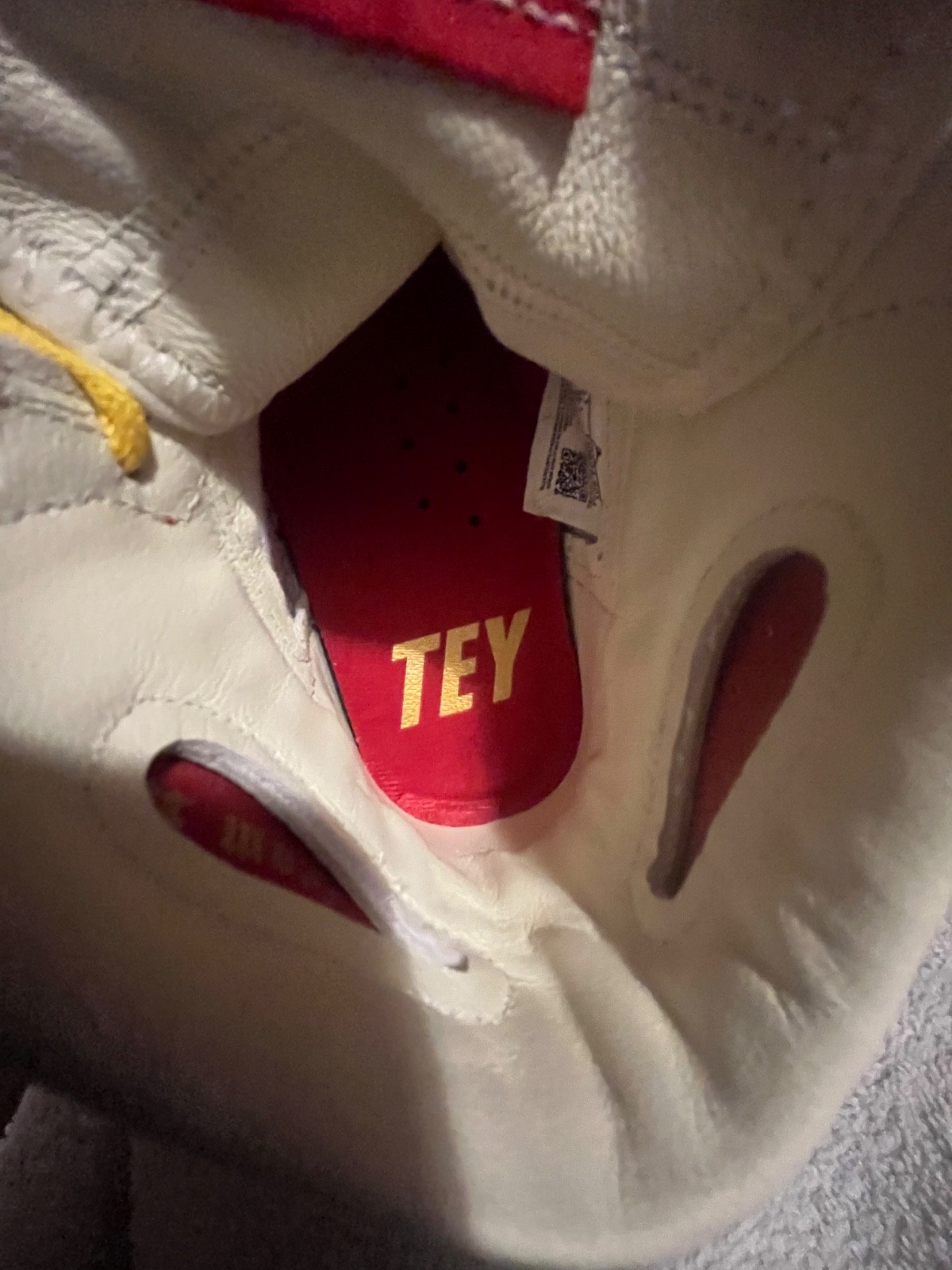 Size 6 – Teyana Taylor x Air Jordan 1 Zoom Comfort 2 High A Rose From Harlem W