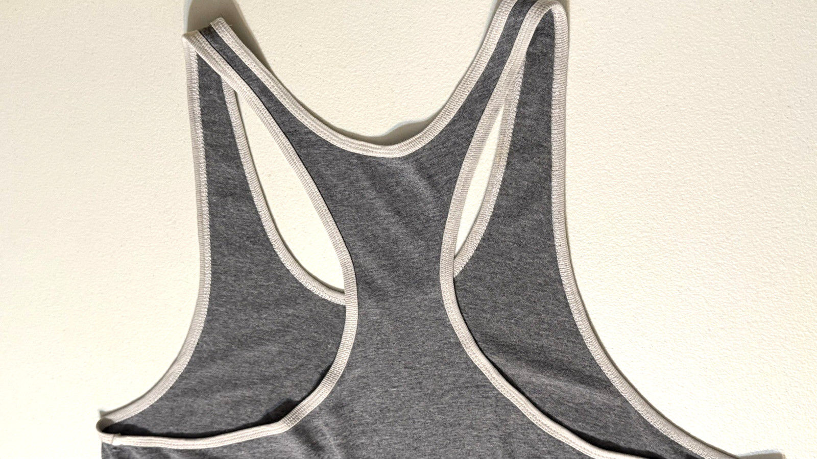 Vintage Gold’s Gym EXTRA LARGE GRAY YELLOW Racerback Muscle Tank Top *PRE LOVED*