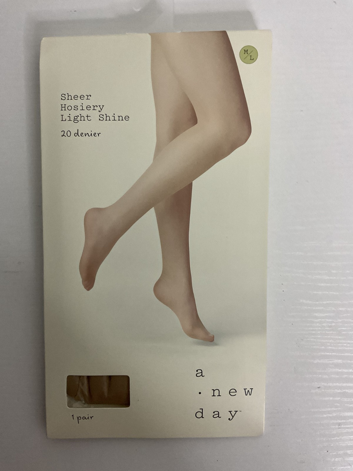 A New Day Sheer Hosiery Sand 20denier Light Shine Pantyhose Size M/L