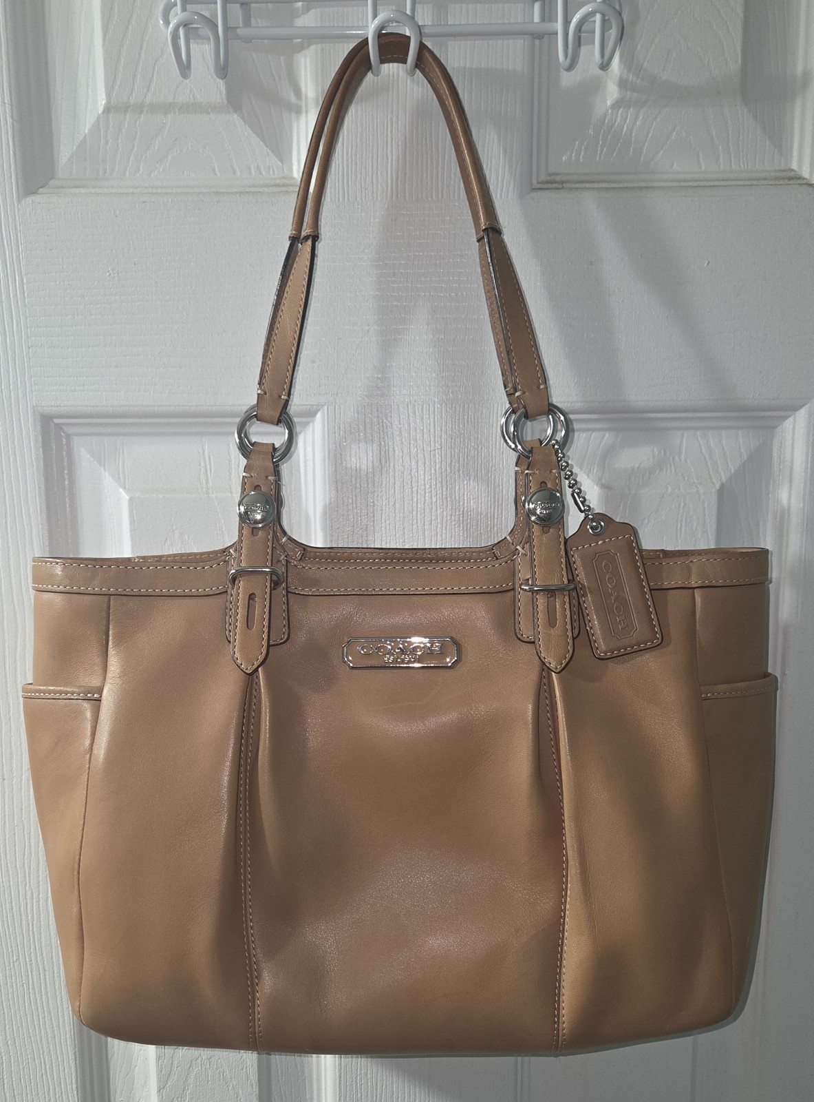 Coach Gallery Tote Pleated Tan Leather Shoulder Bag F15147 purse