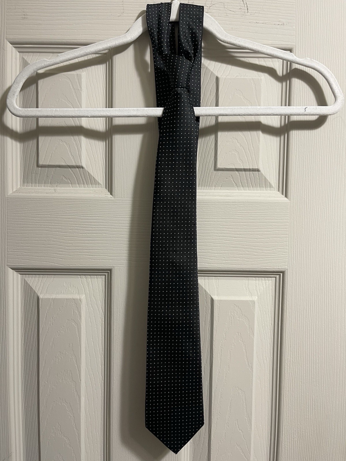 Wei Shang Men’s Tie Black With White Small Polka Dot Pattern