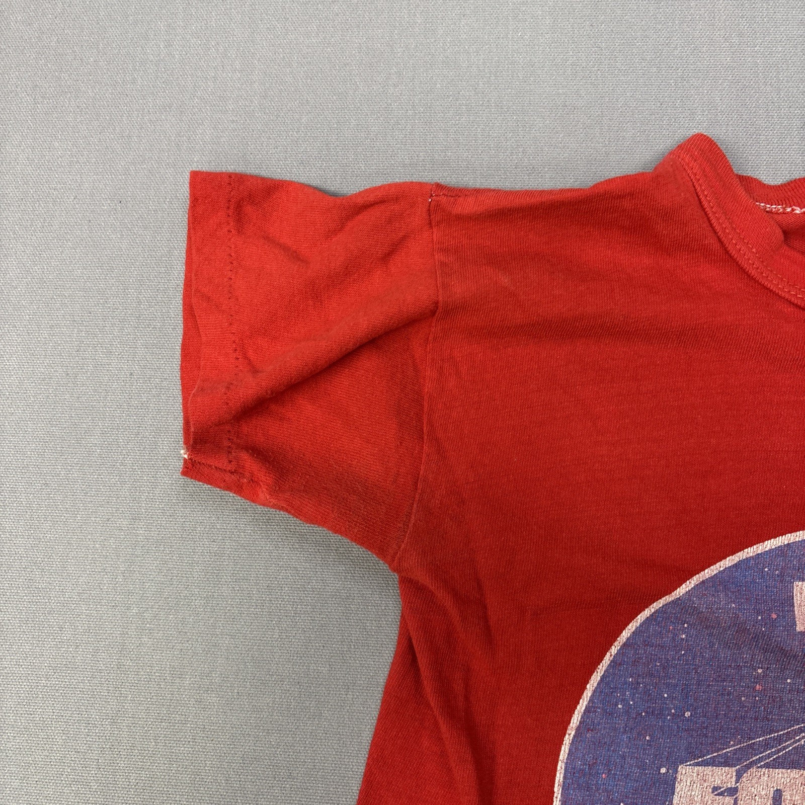 Vintage 1977 Star Wars T Shirt Sz Youth M? Red C07