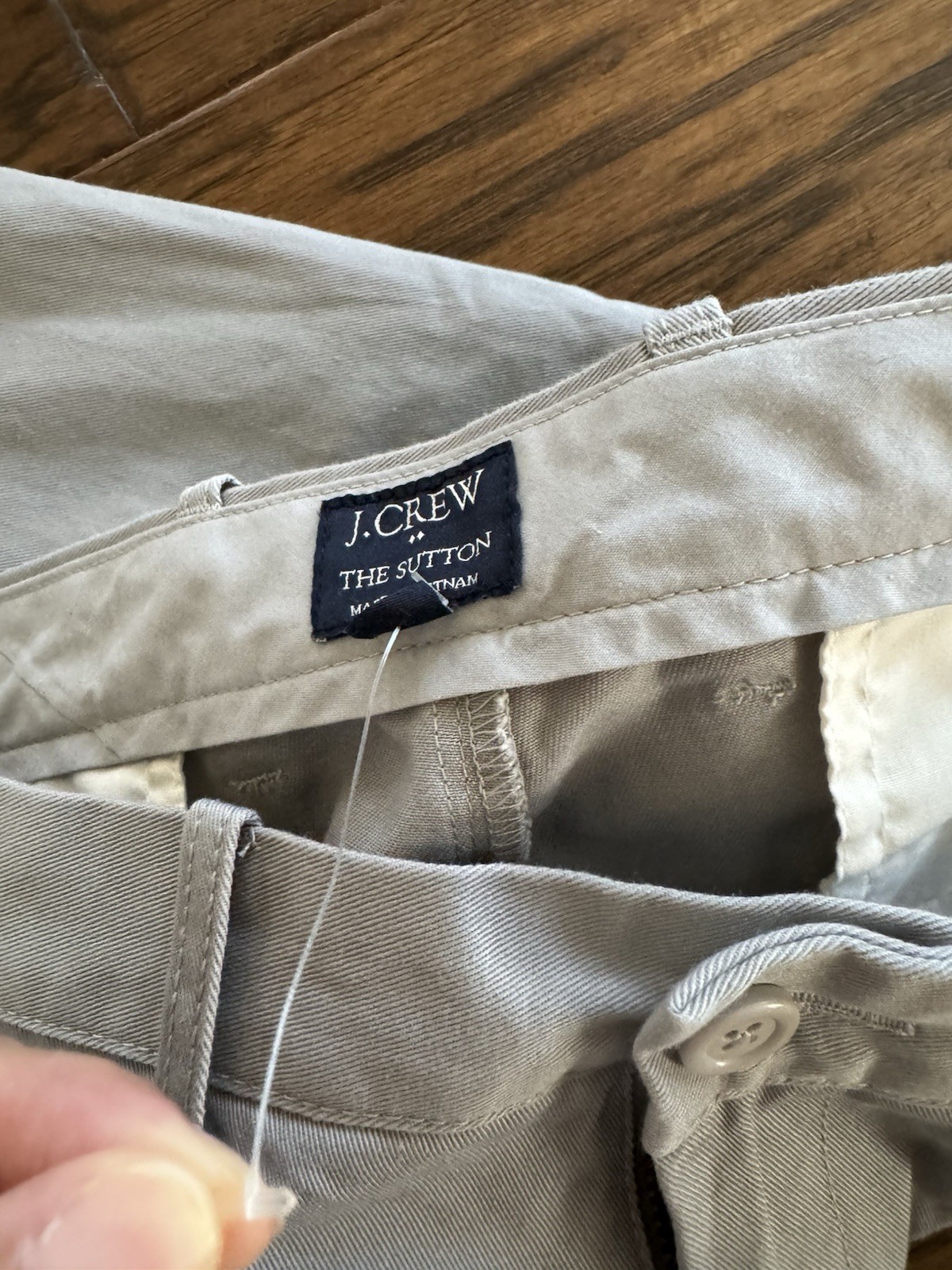 J Crew Bowery Men’s 33×30 Beige / Off White Chino Casual Pants NEW