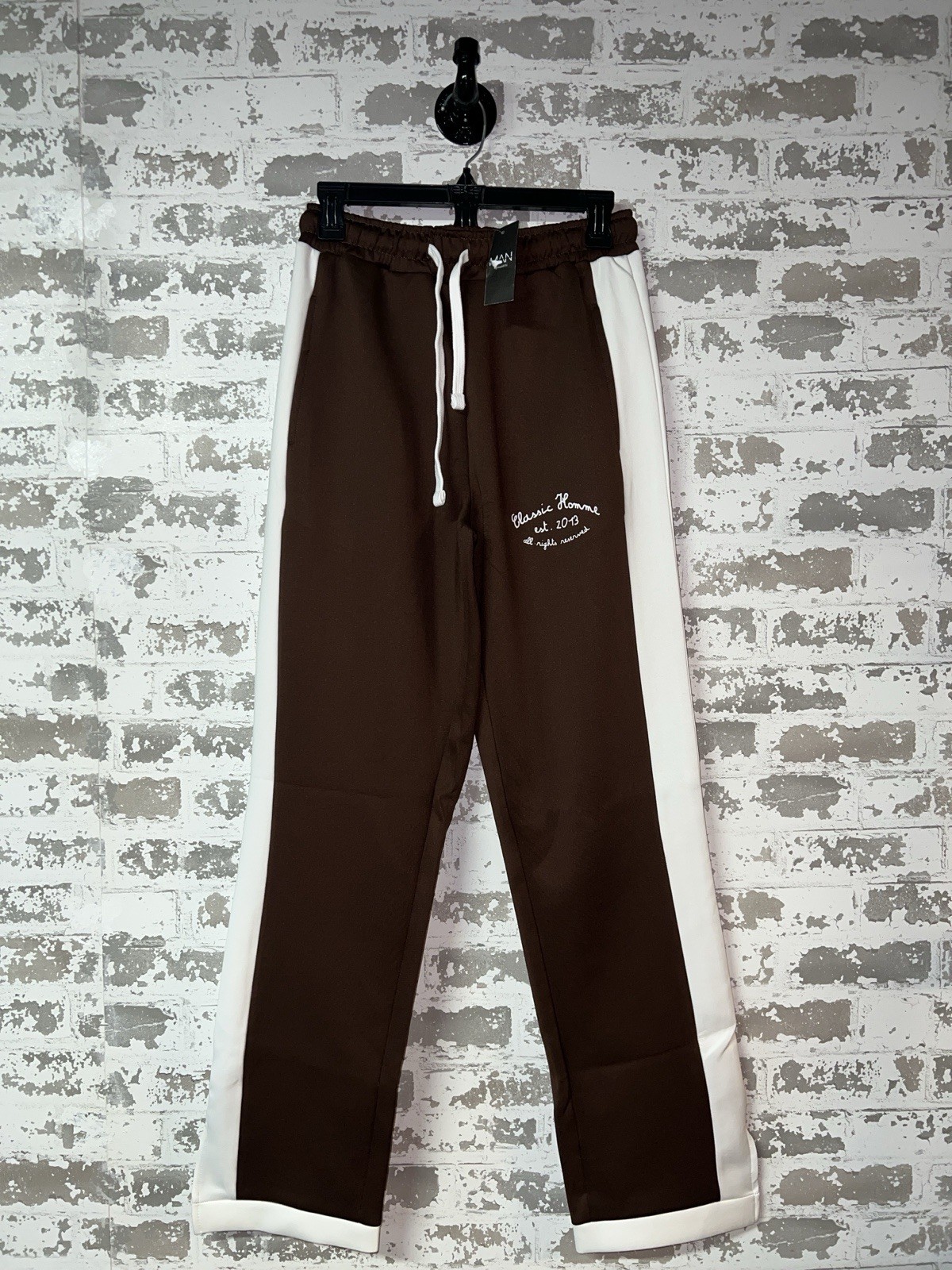 NWT! boohooMAN Relaxed Homme Side Stripe Tricot Joggers – Brown Size XS