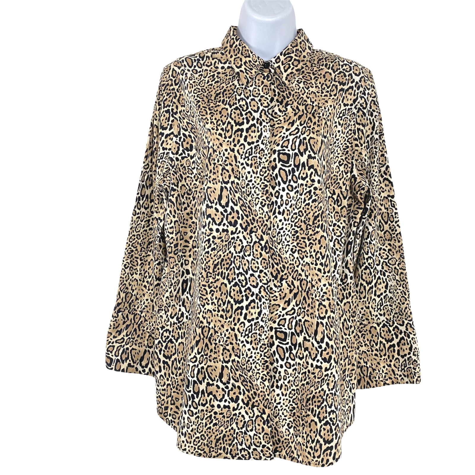 Chico’s Shirt Top Size 1 Button Front Leopard Cheetah Animal Print Cotton TP-215
