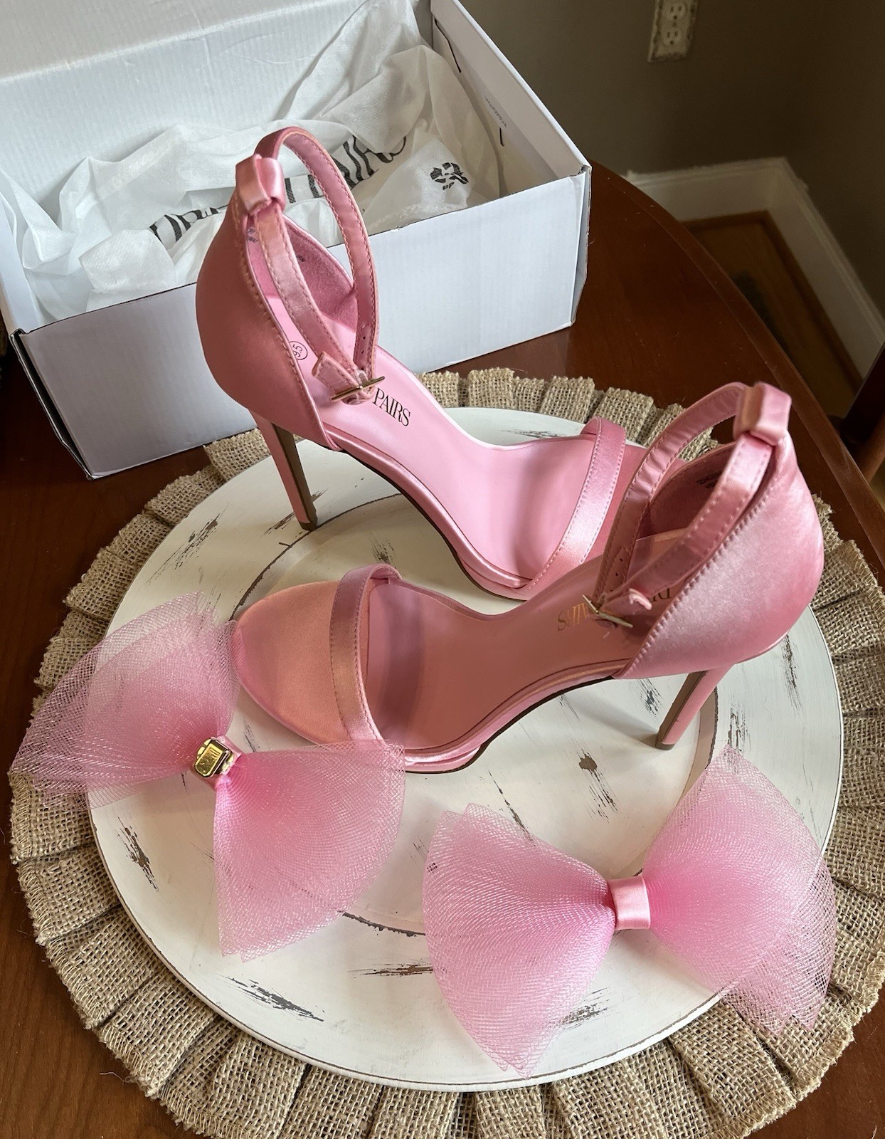Dream Pairs Women’s Pink Ankle Strap High Heels Size 9.5