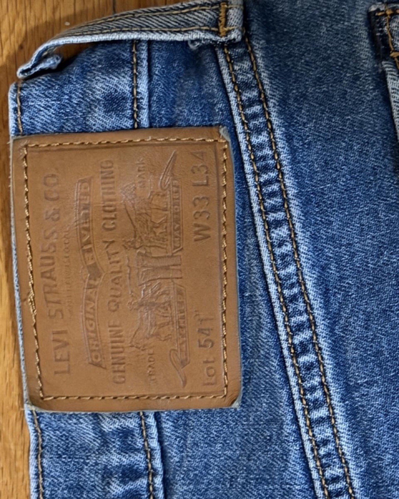 VINTAGE “big E” Levi’s 541 jeans