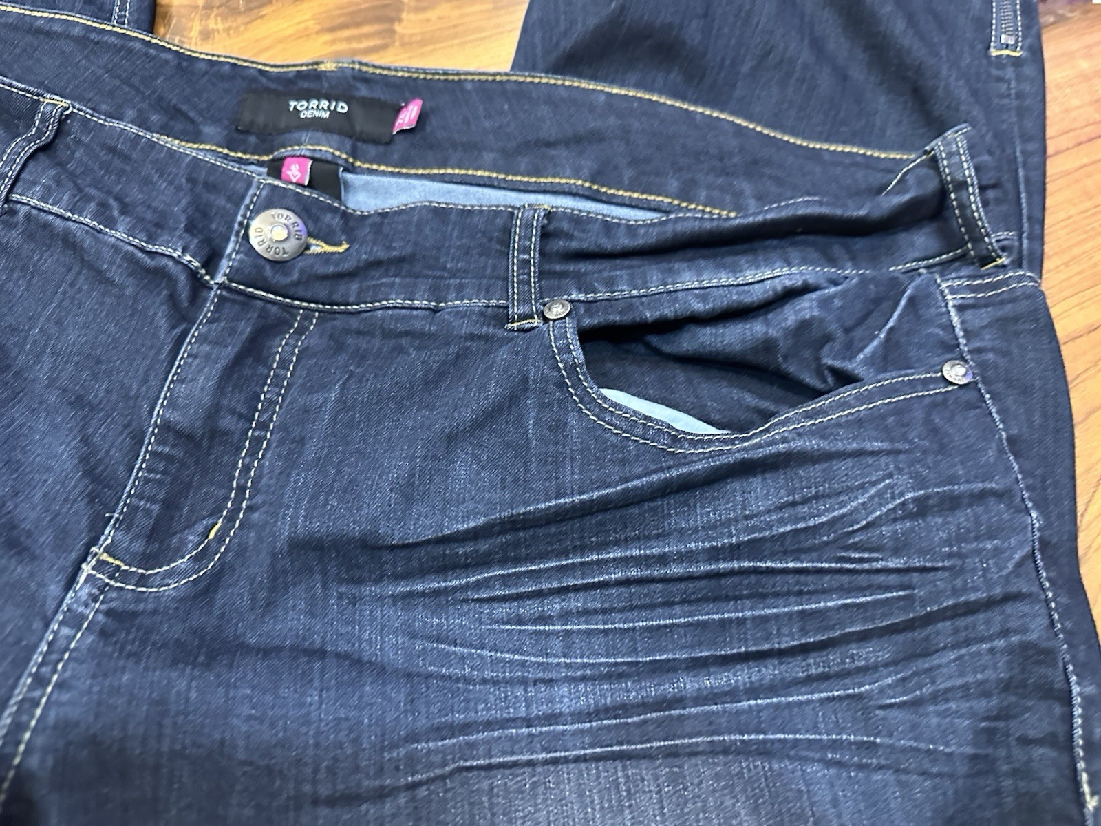 Torrid Denim Women’s Plus Size 26 Dark Blue Jeans 26” Inseam Zipper Ankles Taper