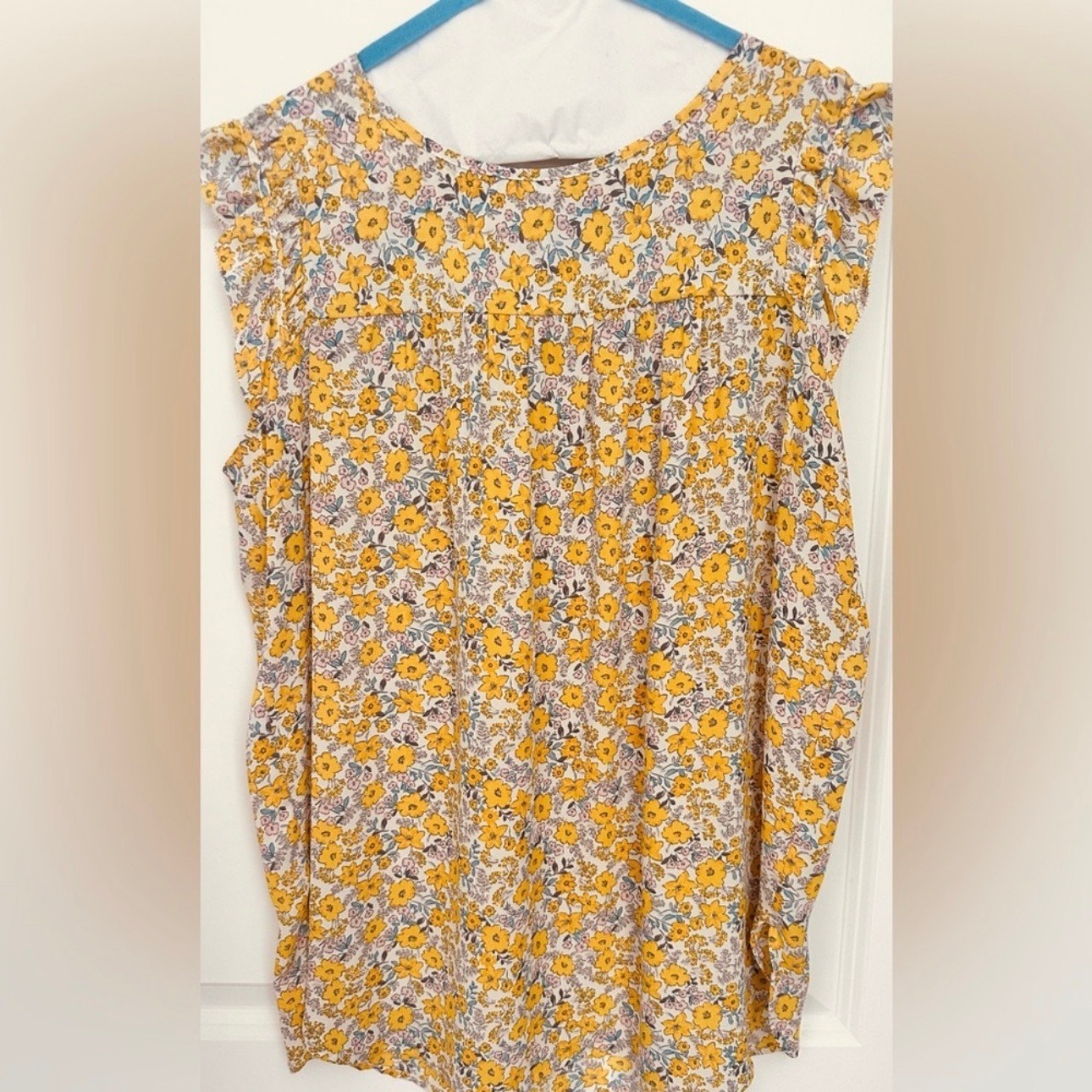 LOFT Outlet Yellow Floral Flutter Sleeve Blouse Size Small Cottagecore Boho Top