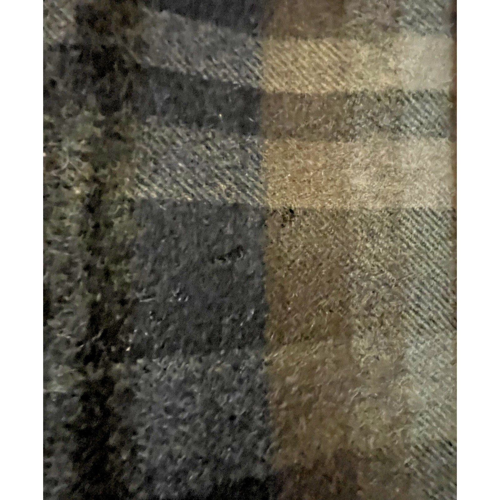 DKNY Luxury Blue/Gray Plaid Scarf – 90% Wool 10% Cashmere – Made in Italy NWT