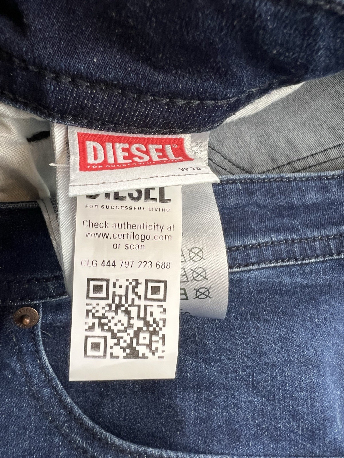 Diesel Men’s Thommer Slim Fit Jeans W40 L32 ***(tag says 38) RE067 Dark Blue NWT