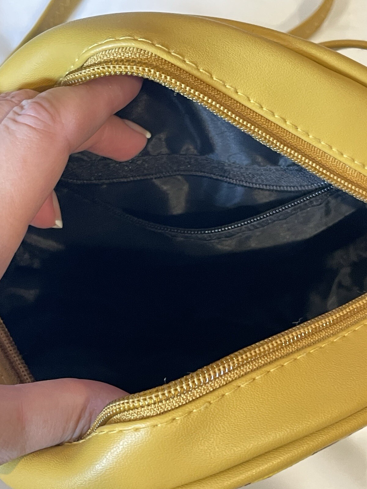 Sacci Mucci Round Sling Bag, Handmade Bags for Females – 100% Vegan Leather