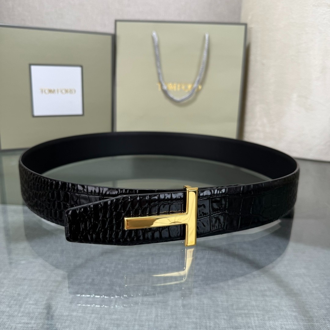 Tom Ford Mens Black Reversible Leather Belt Gold T Buckle