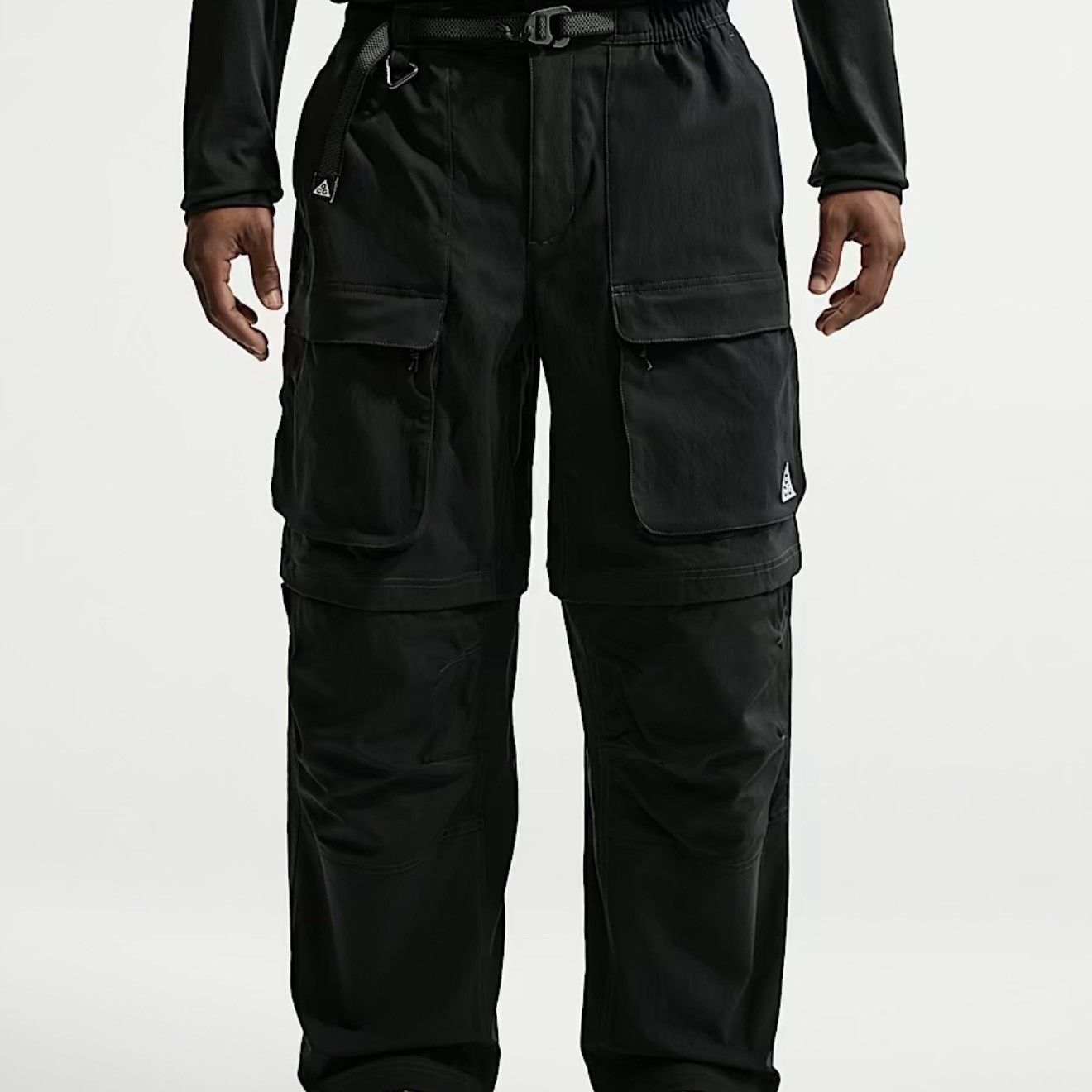 Brand New Nike ACG Smith Summit Cargo Pants/Shorts Black Size Large HV0591-010