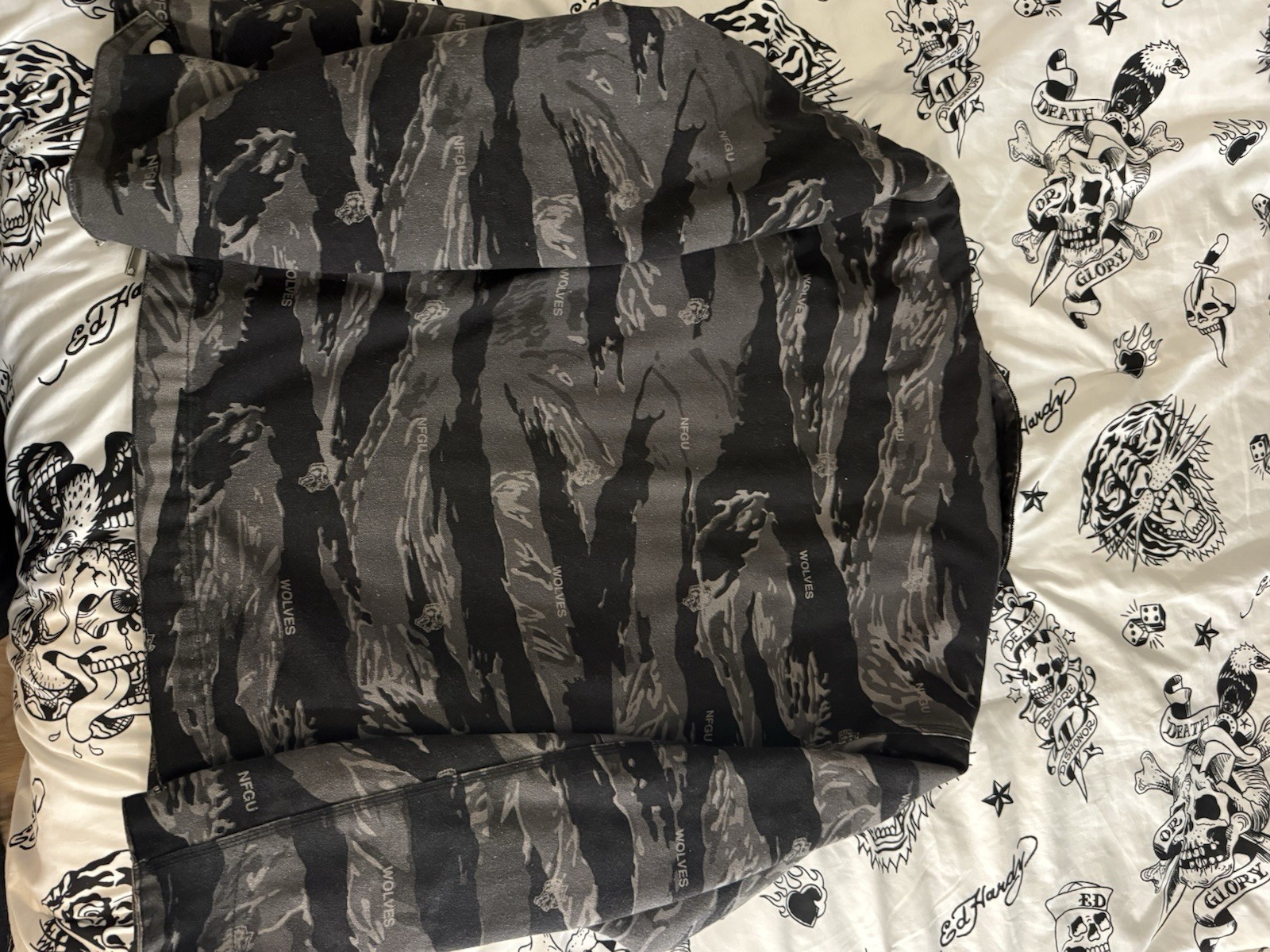 Darc Sport Men’s XL Black/Gray Camo Earl Jacket size xl