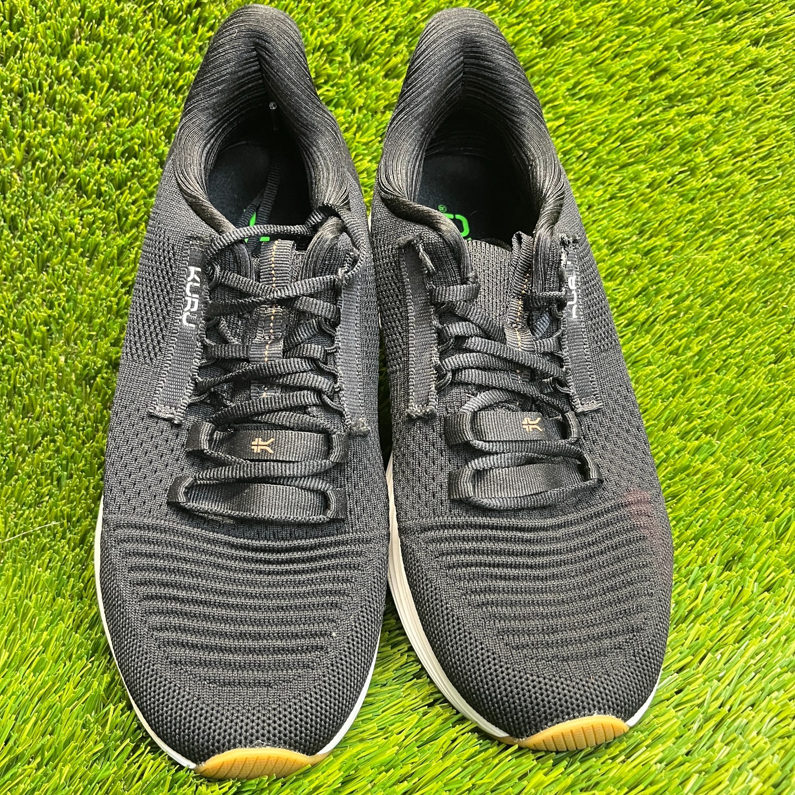 Kuru Atom 2 Womens Size 9D Black White Athletic Running Walking Shoes Sneakers
