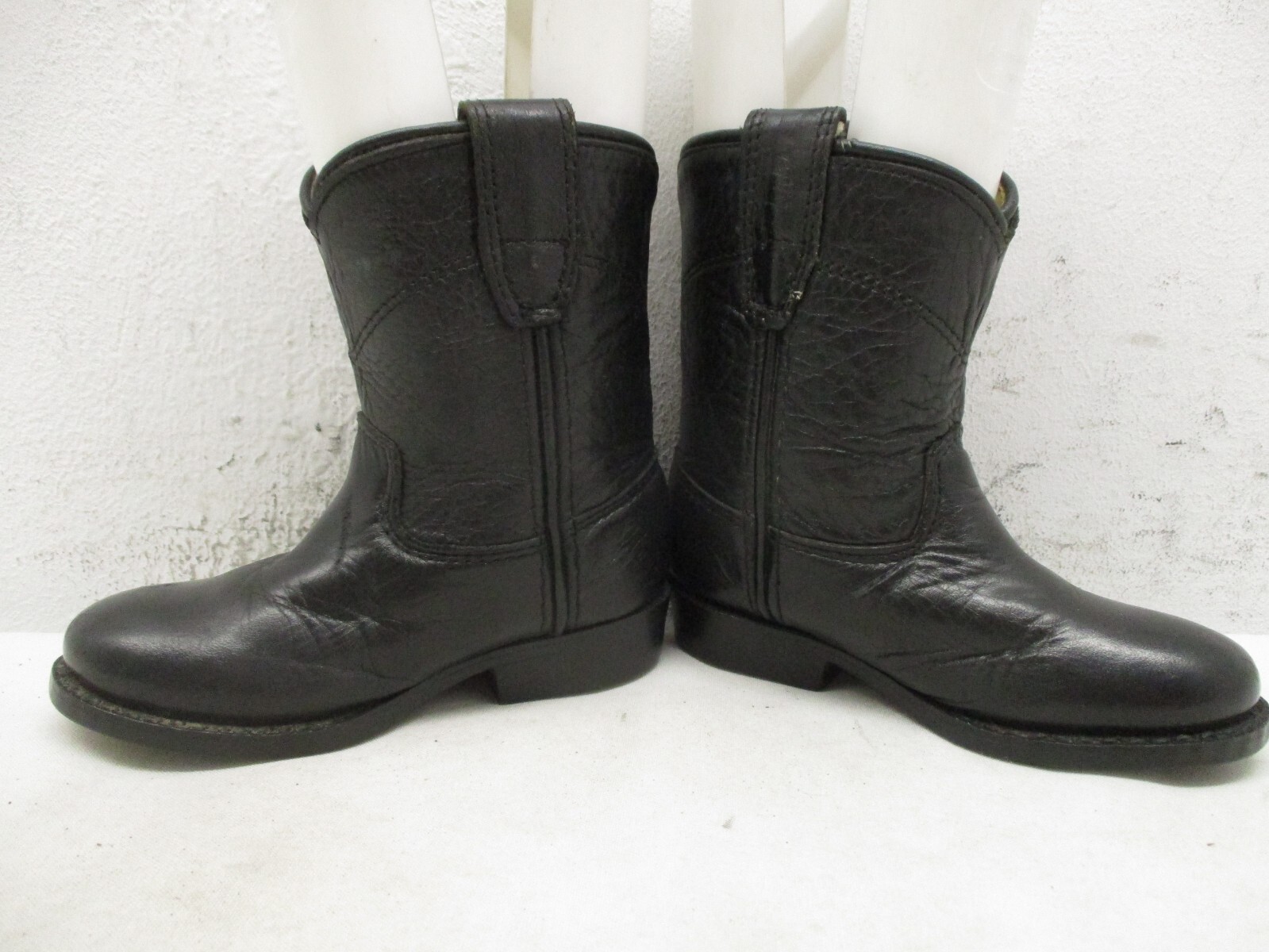 A JAMA PRODUCT Baby Size 5 Black Leather Cowboy Western Roper Boots