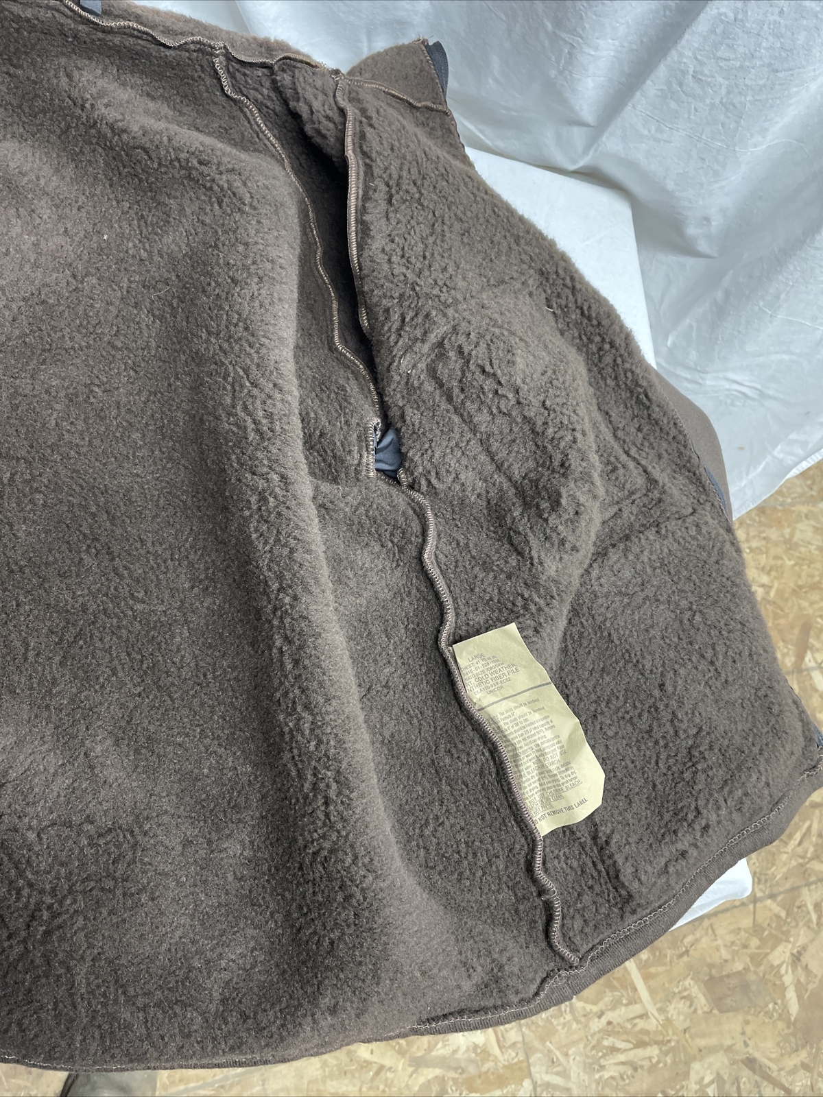 Military Issue Cold Weather Synthetic ￼Fiber Pile Shirt Jacket Mens Medium