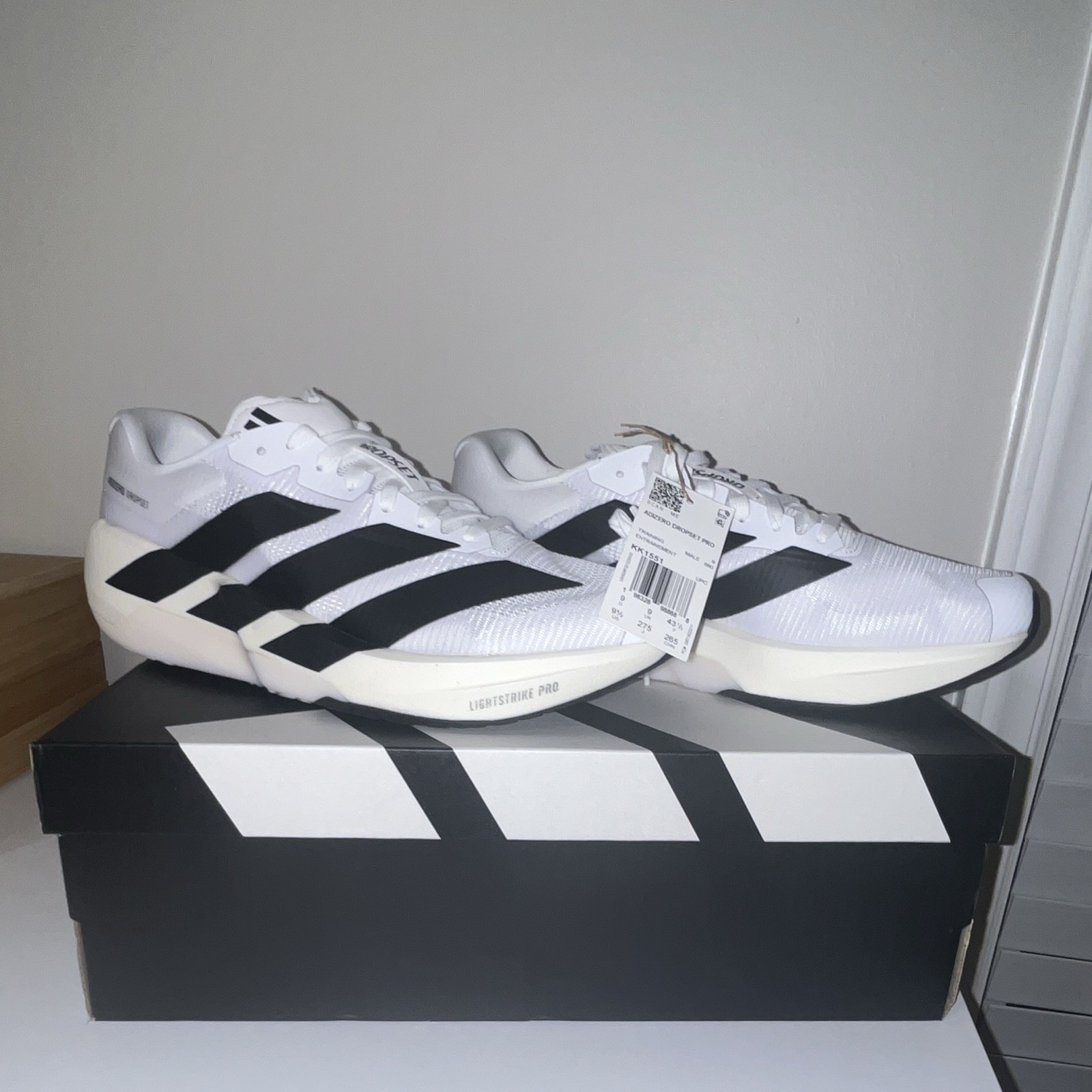 adidas Adizero Drop Set Pro Men’s Low Top Lace Up Sneakers White/Black – 9.5