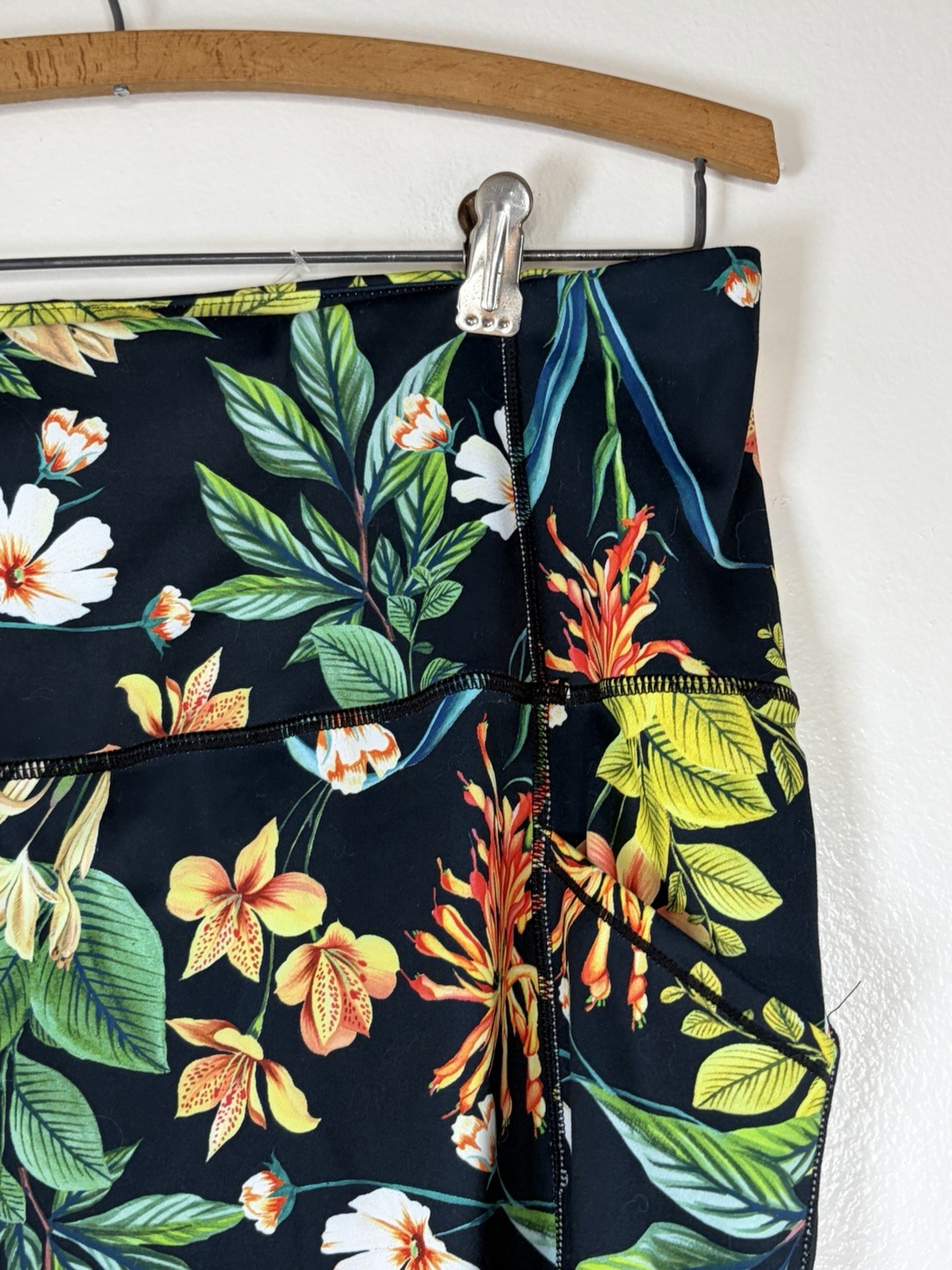 Ododos Black Green Tropical Cropped Leggings XL
