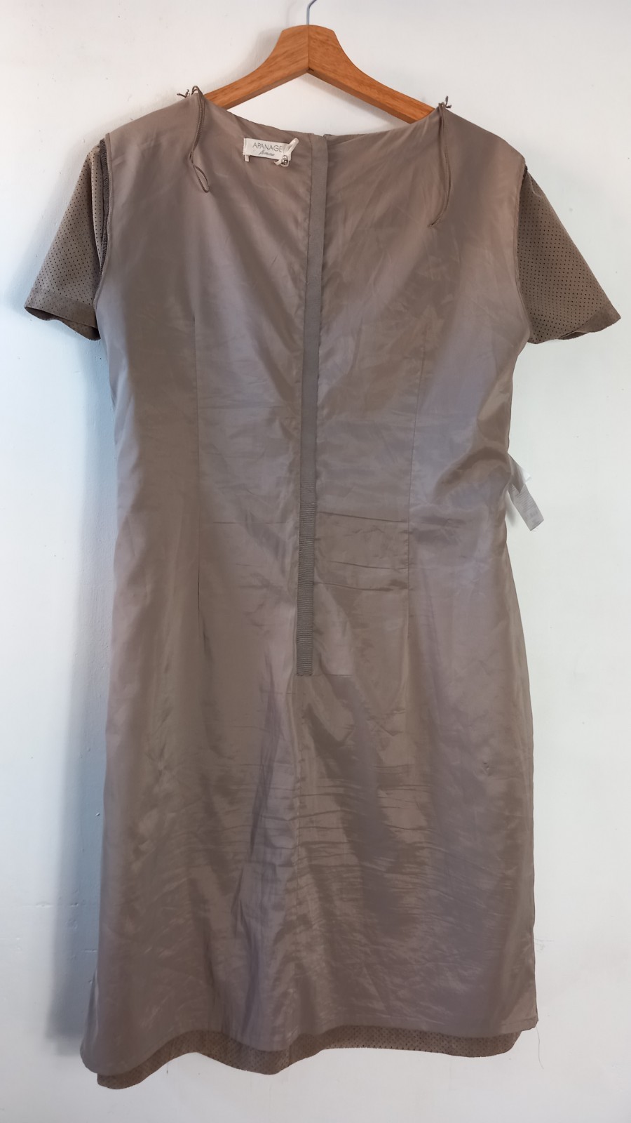 Apanage beige camel suede feel dotted short sleeve shift dress sz 16 *flaw*