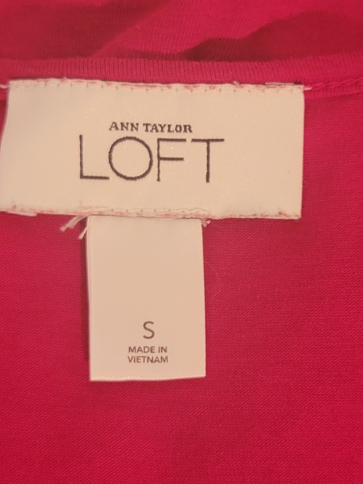 Loft Top Womens Red Small Sleeveless Scoop Neck Rose Detail Neckline Hand Wash