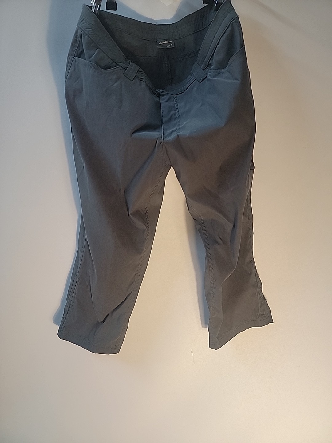 Eddie Bauer Ladies Rainier Capri Pants Gray Size 10 New
