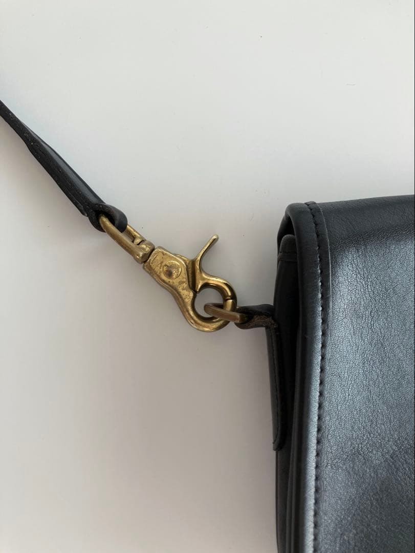 Coach Old Leather Shoulder Bag Black 9.3 x 5.9 x 1.4 inches Used