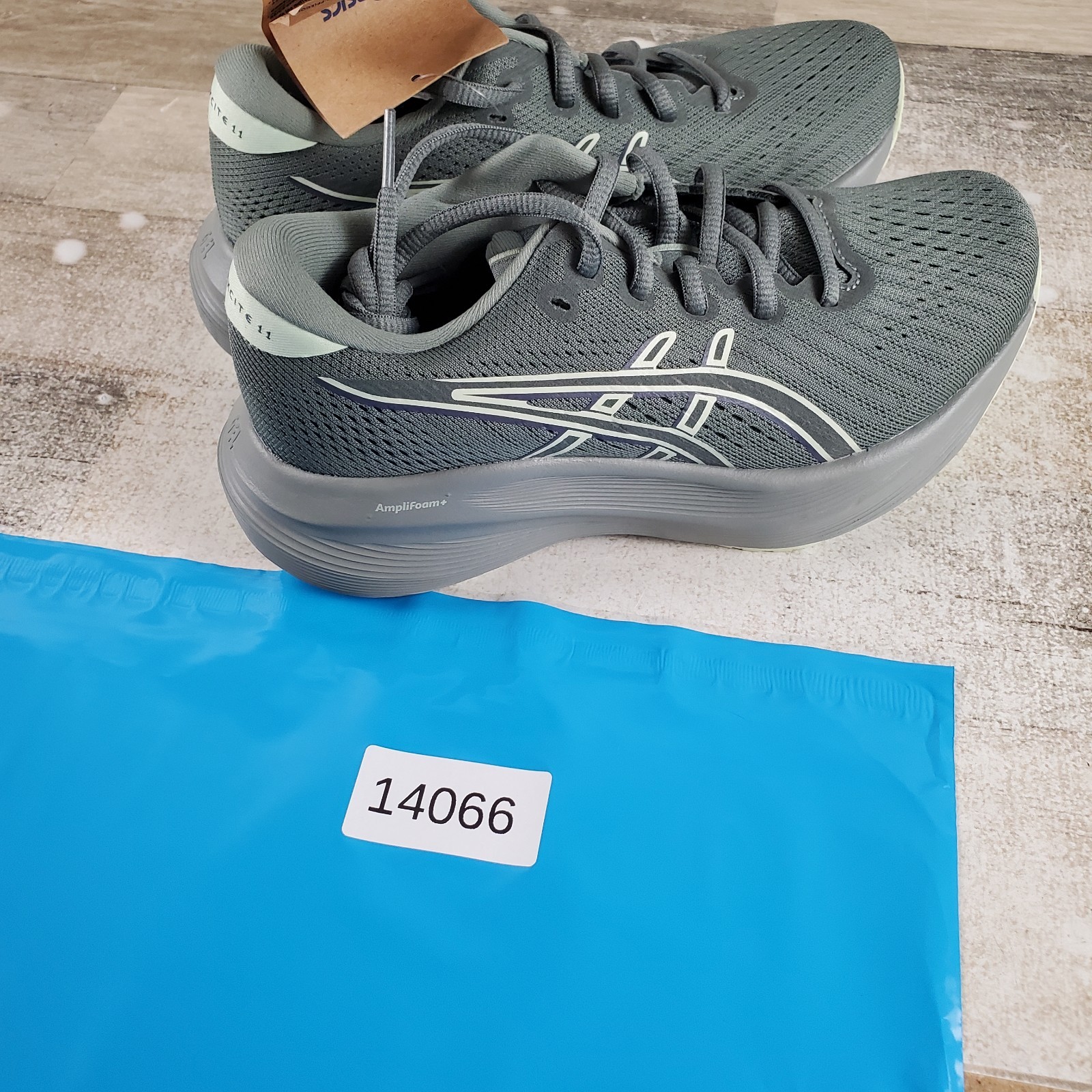 ASICS Gel Excite 11 Womens Shoes Size 5.5 Running Athletic Sneakers