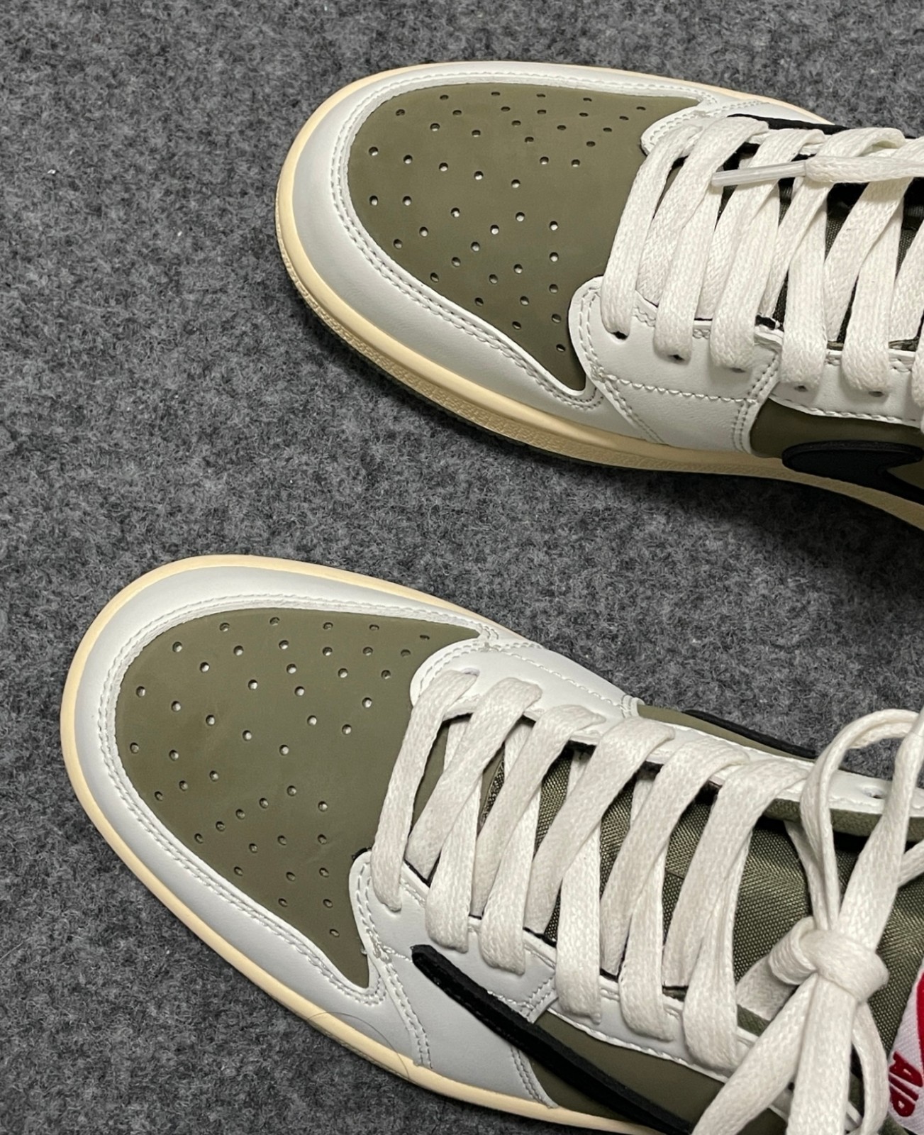 Men’s Travis Scott AJ1 “Medium Olive” DZ4137-600 US Size 7-12