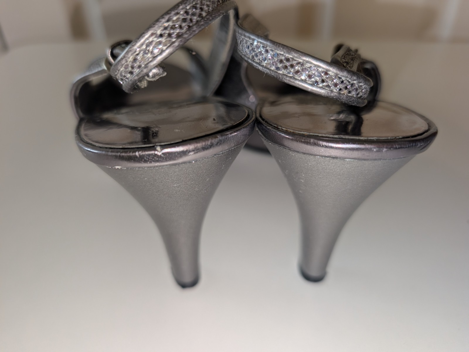 Nine West Sharina Silver Glitter Slingback Peep Toe Heels Size 9.5M Evening Shoe
