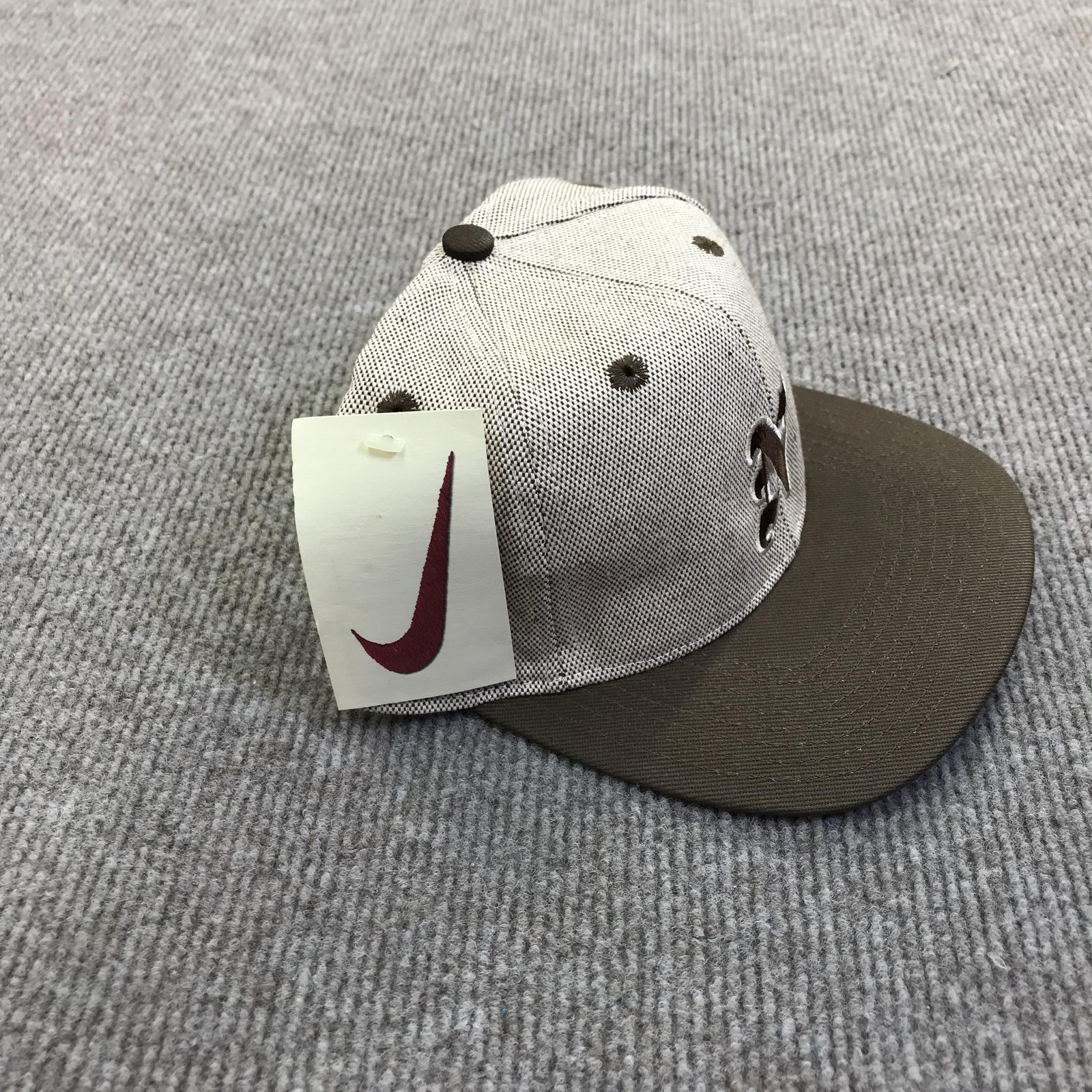 Vintage Nike Hat Cap Fitted Mens L Brown Tan Twill N Logo Baseball Cotton M/L