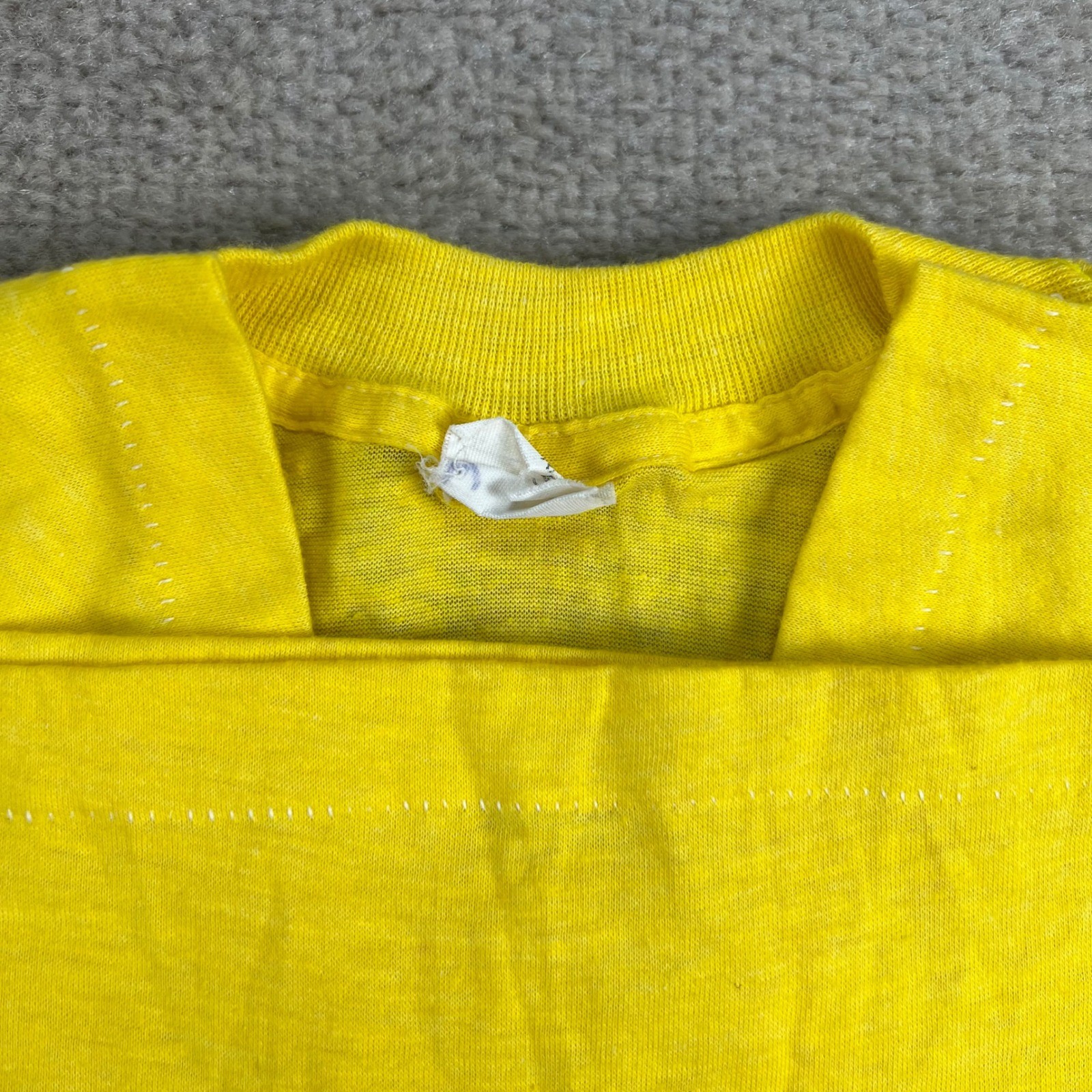 Vintage 80s Tropix Togs Florida Surfing Seahorse Graphic T-Shirt Yellow XL
